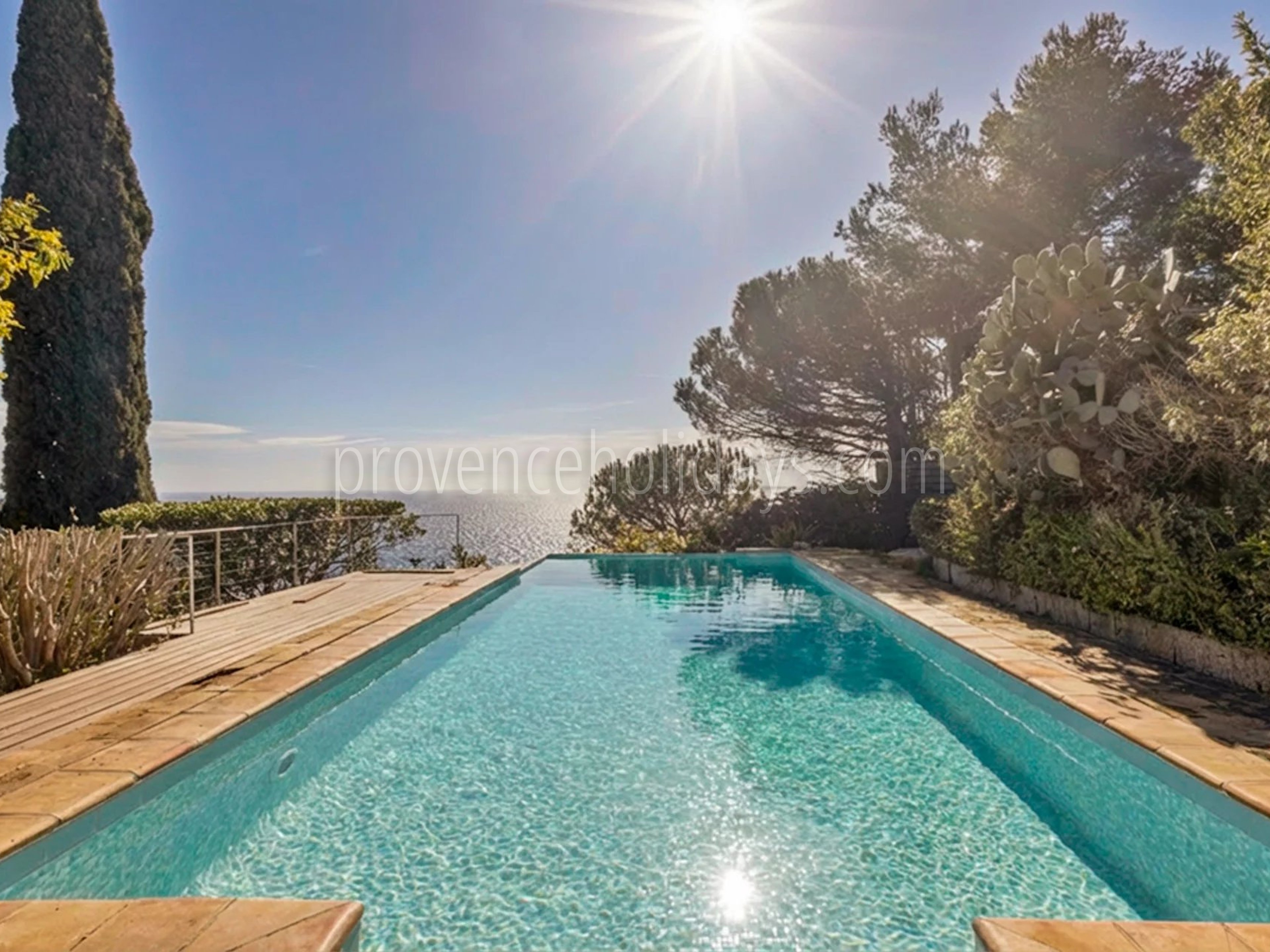 2 - Te renoveren villa in Rayol-Canadel-sur-Mer: Villa: Pool