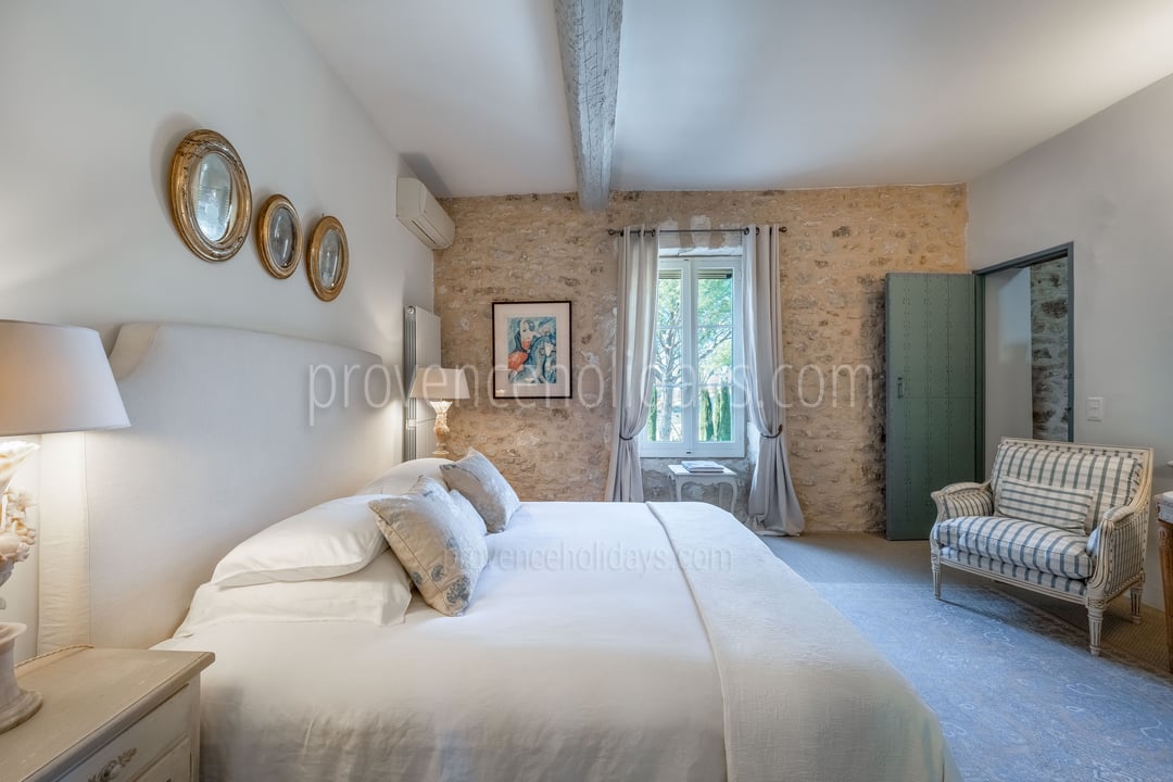 32 - L\'Écrin de Lagnes: Villa: Bedroom