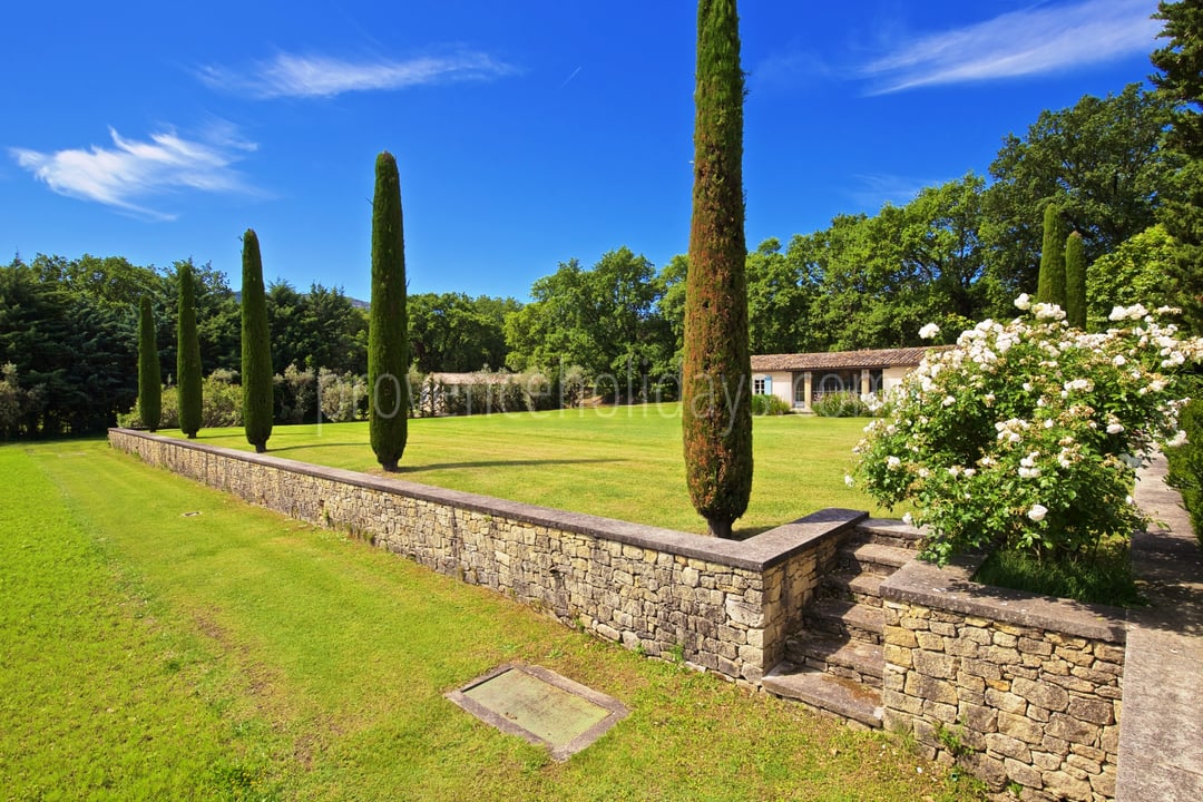 22 - Mas Provence: Villa: Exterior
