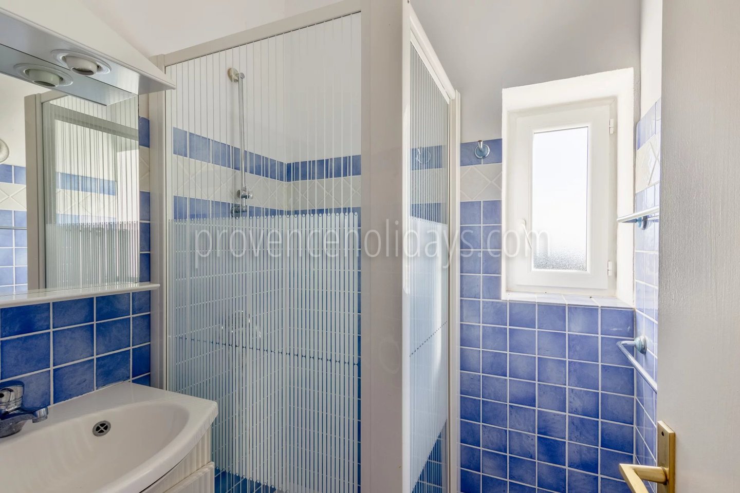 33 - Te renoveren villa in Rayol-Canadel-sur-Mer: Villa: Bathroom