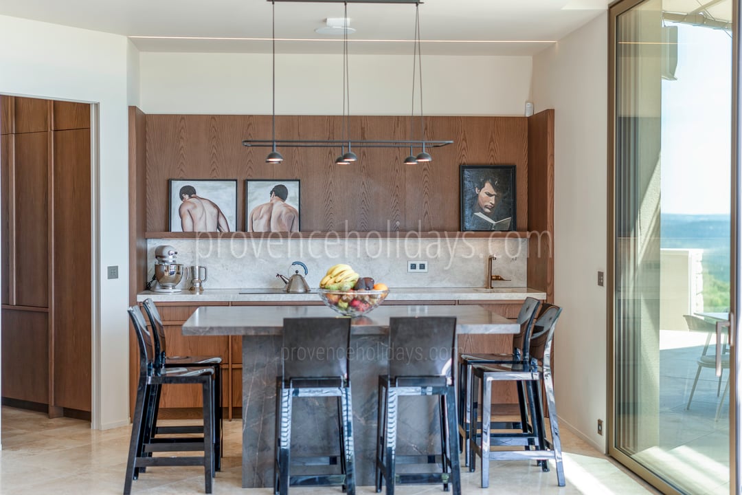 7 - Eden-en-Provence: Villa: Interior