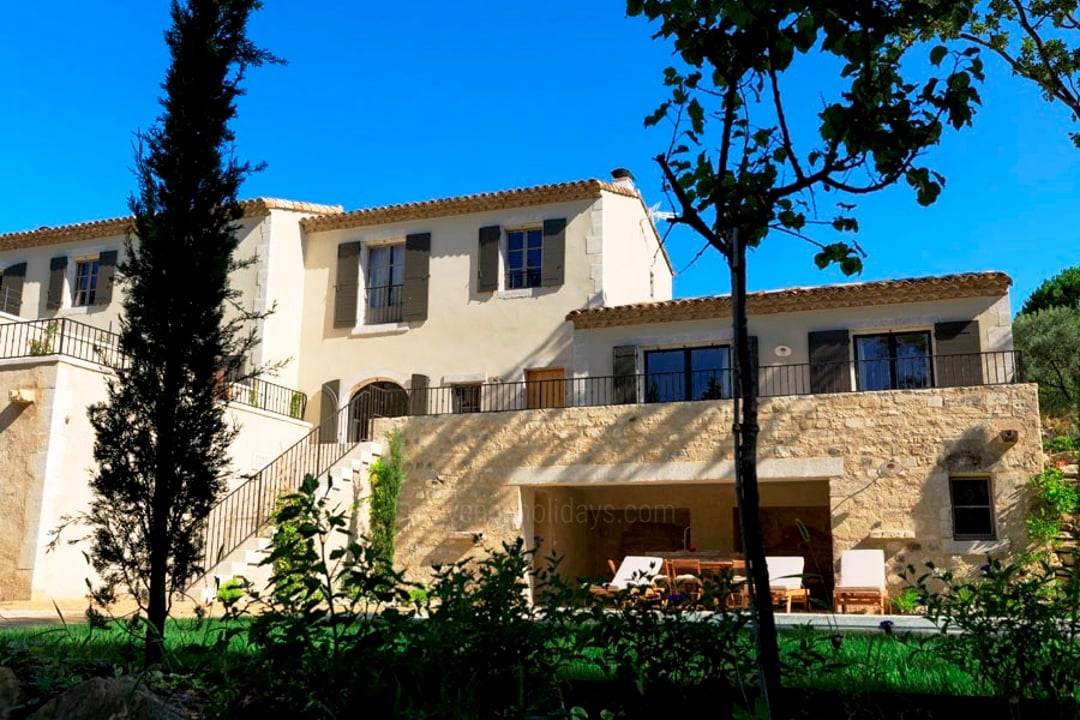 16 - Chez Sako: Villa: Exterior