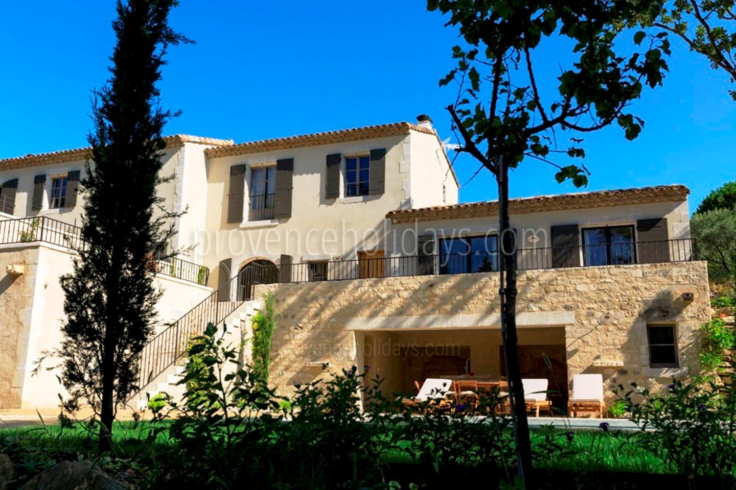 4 - Chez Sako: Villa: Exterior