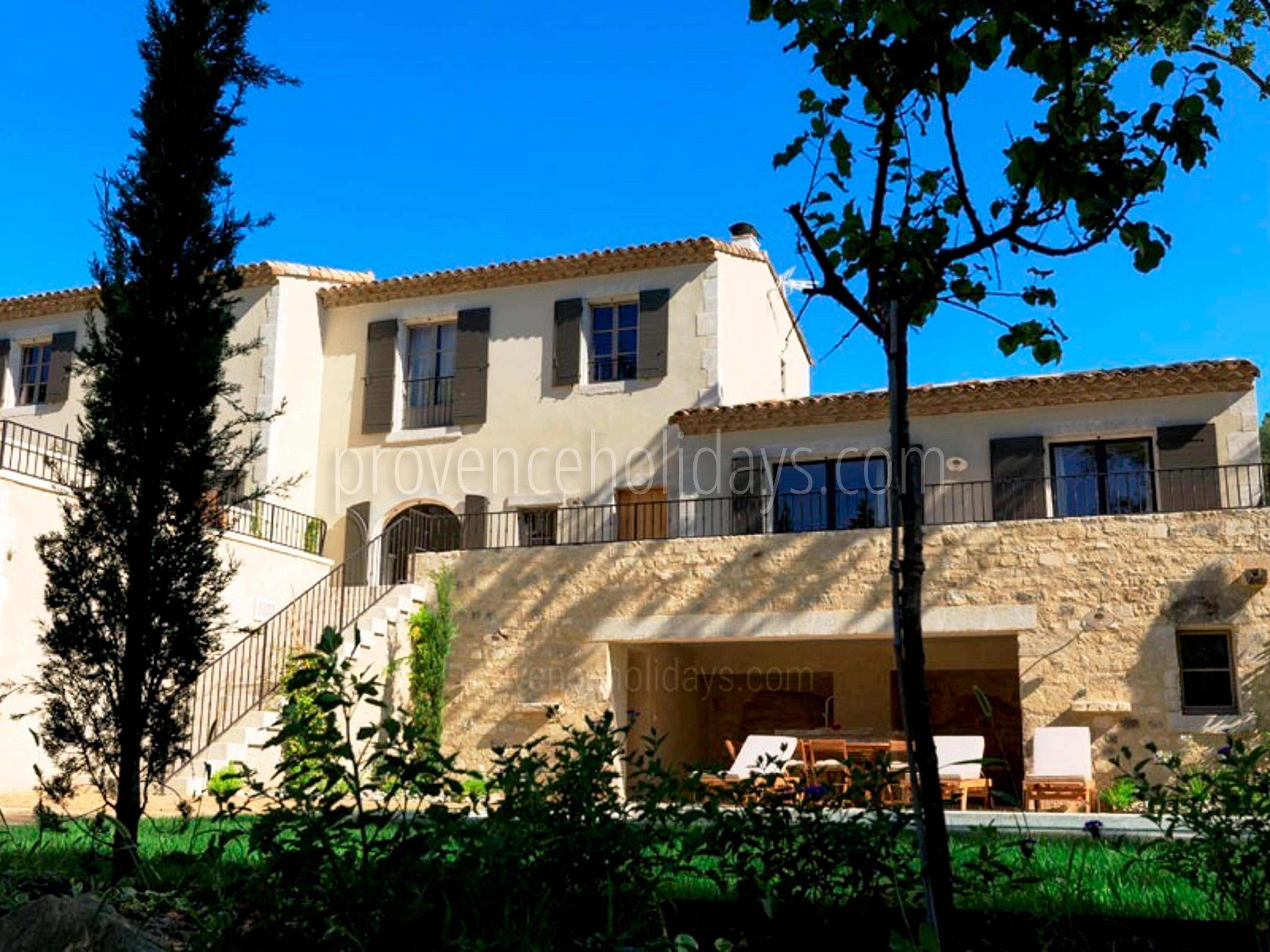 4 - Chez Sako: Villa: Exterior