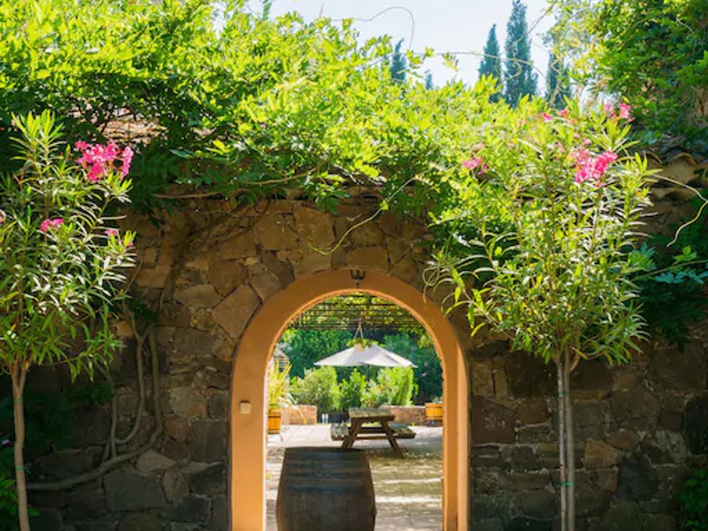 18 - Bastide du Var: Villa: Exterior