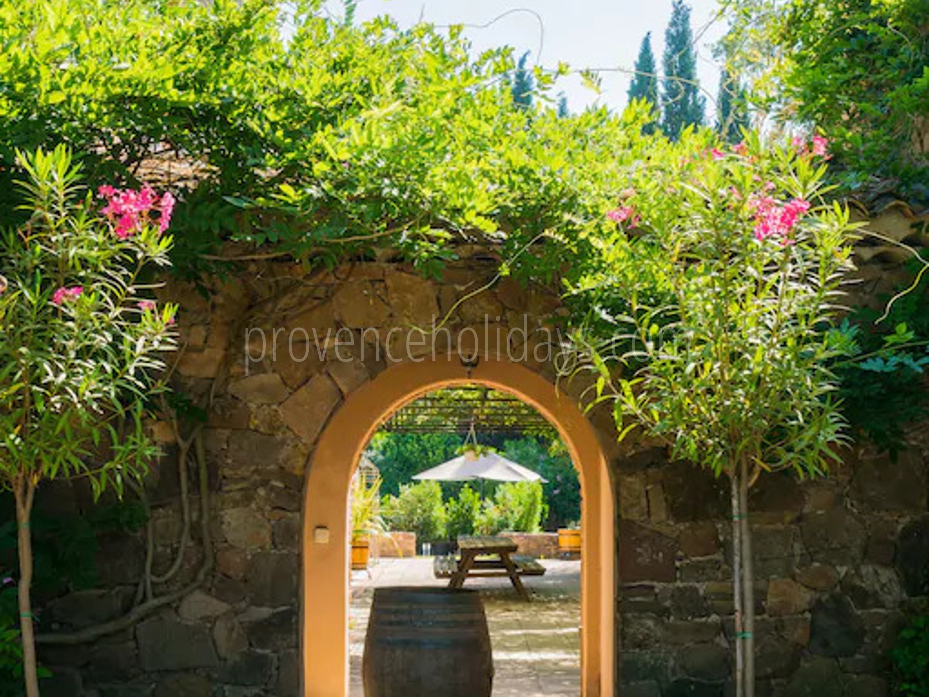 38 - Bastide du Var: Villa: Exterior