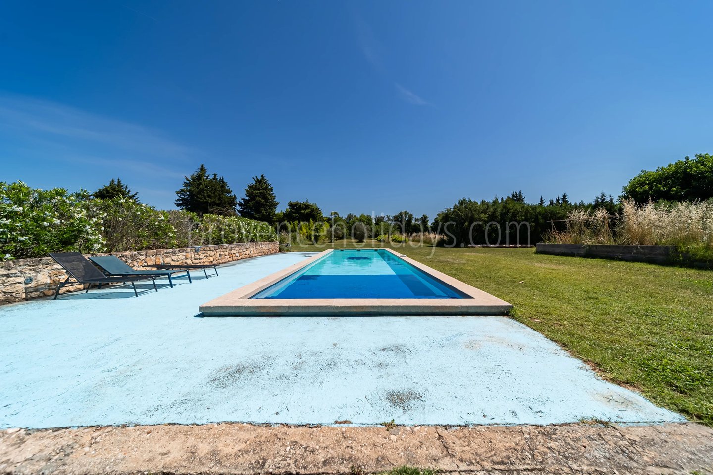 3 - Characterful mas in Cavaillon: Villa: Pool