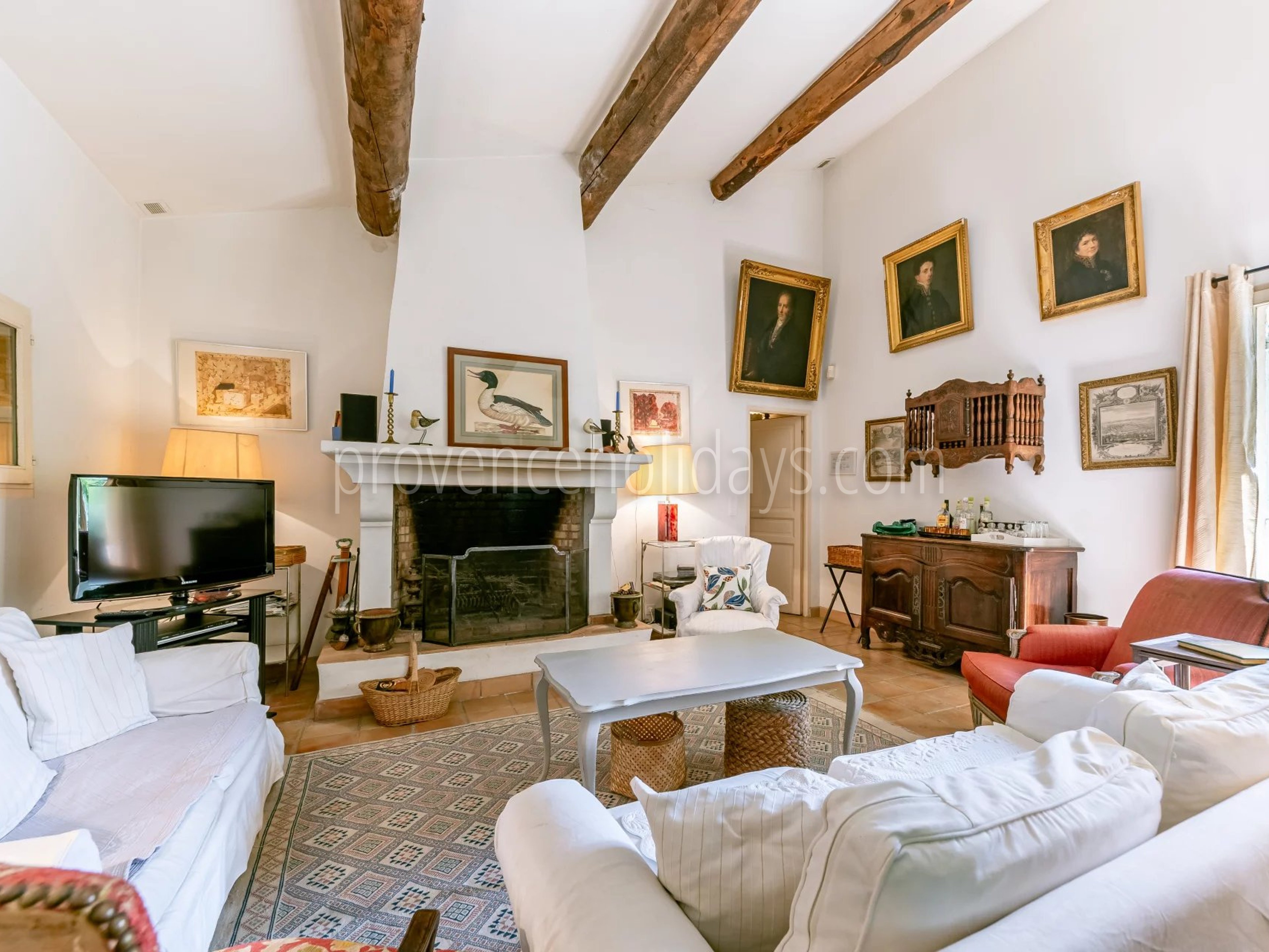 10 - Stone house in Gordes: Villa: Interior