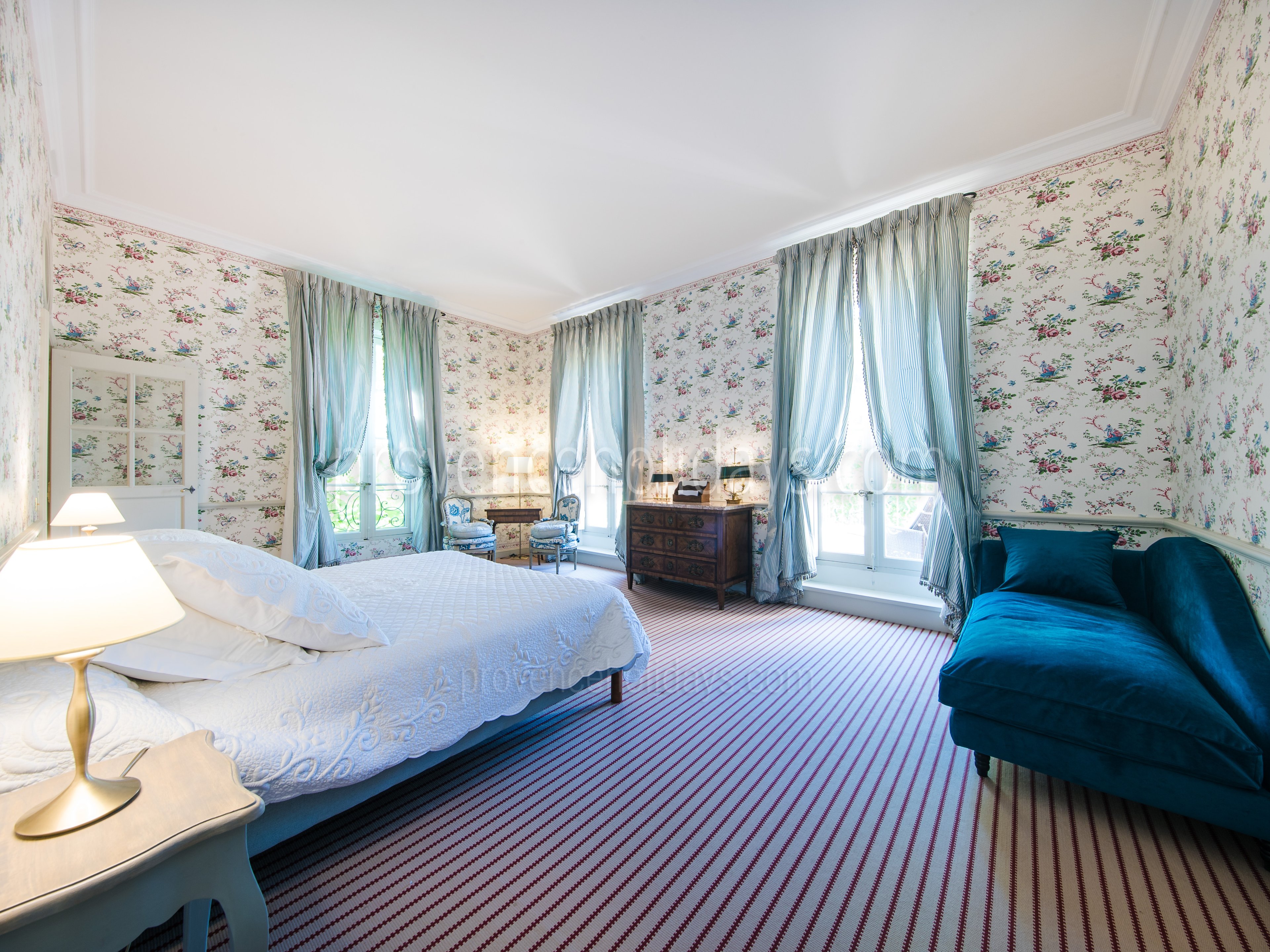 21 - Le Château: Villa: Bedroom 7