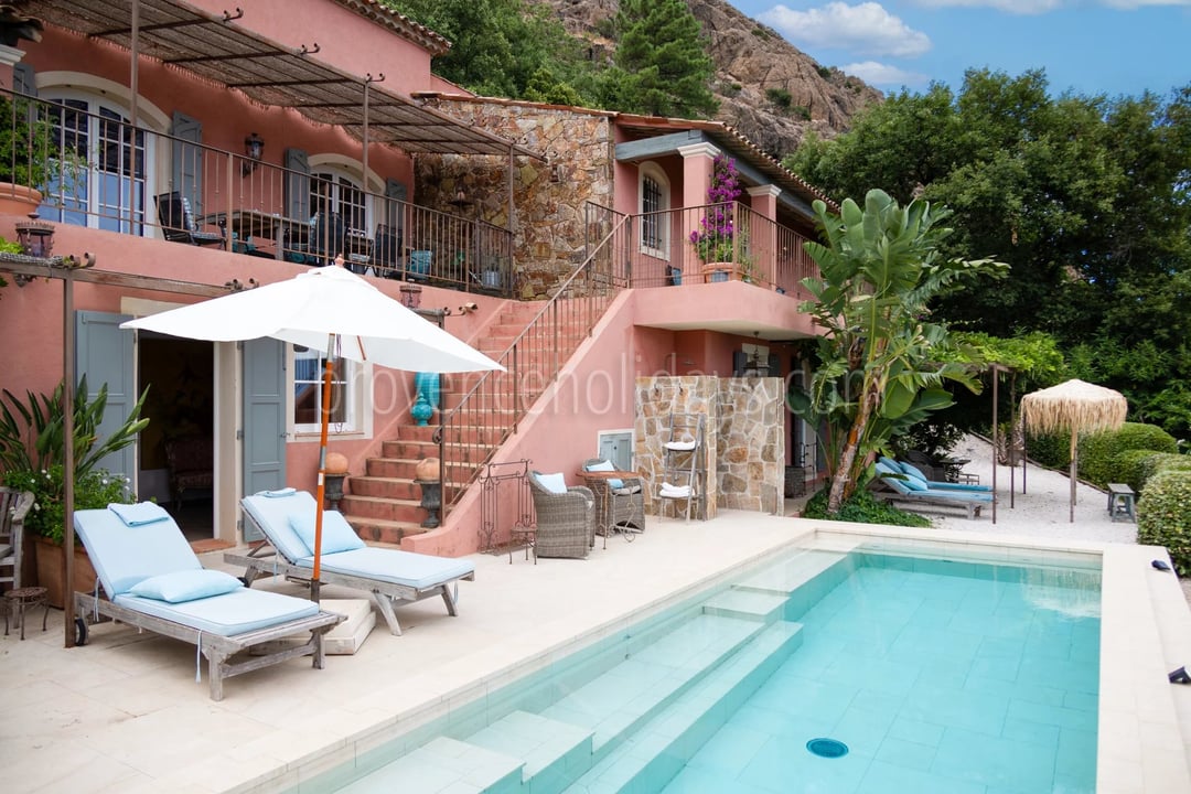 92 - Villa with sauna in La Garde-Freinet: Villa: Pool