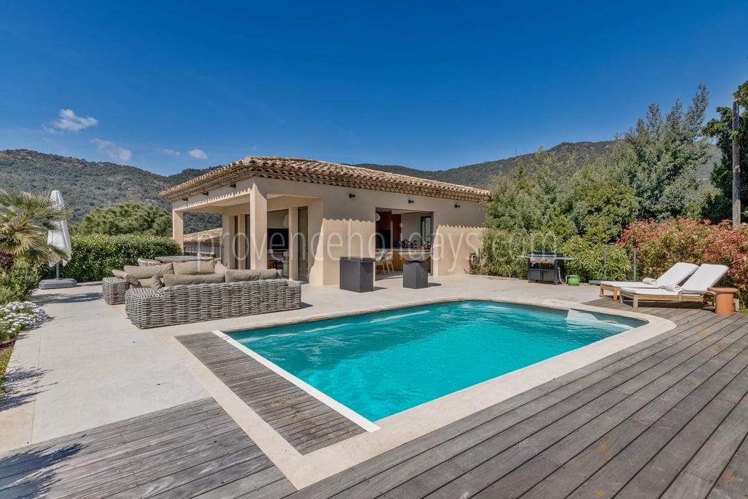 3 - Gerenoveerde villa in Rayol-Canadel-sur-Mer: Villa: Pool