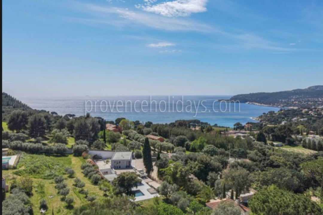 5 - Villas Cassis: Villa: Exterior