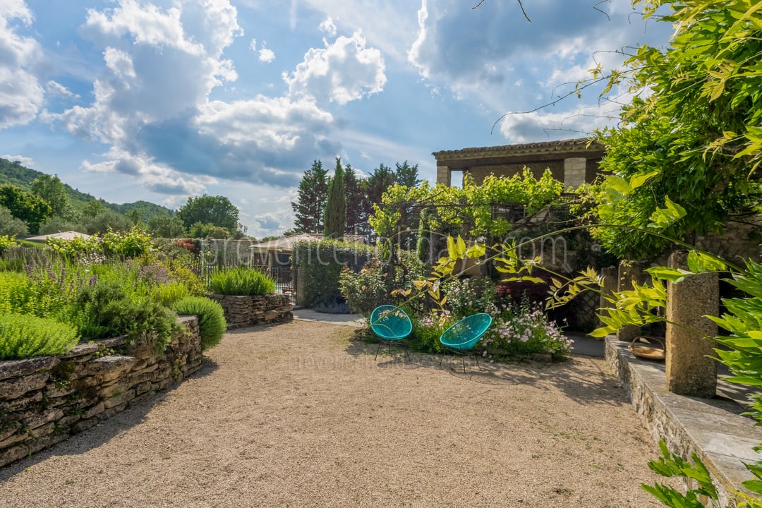 21 - La Bastide Neuve: Villa: Exterior