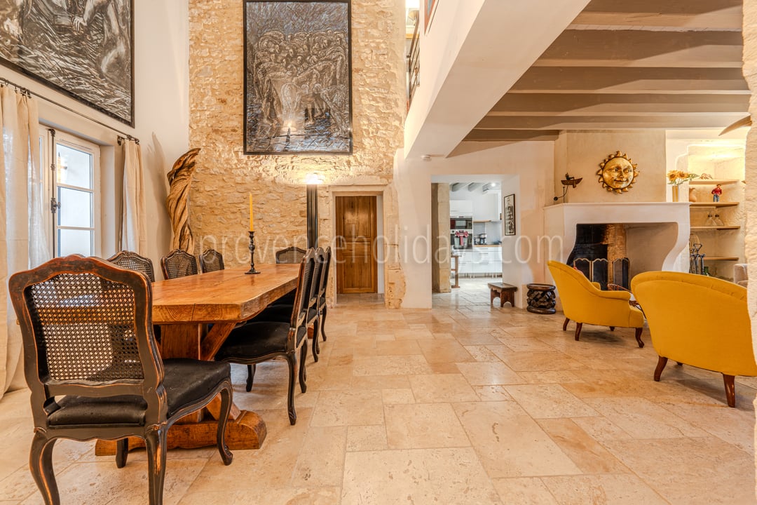 62 - Mas Vigueirat: Villa: Interior