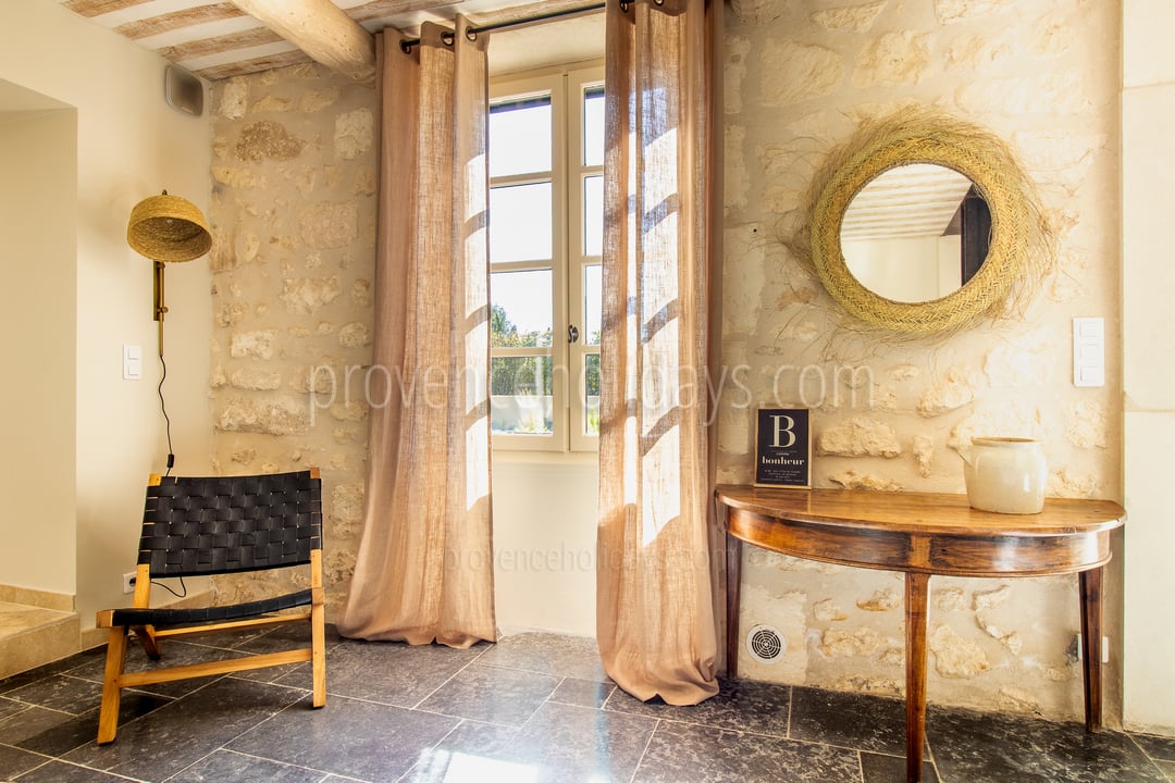 28 - Mazet de Fontvieille: Villa: Bedroom