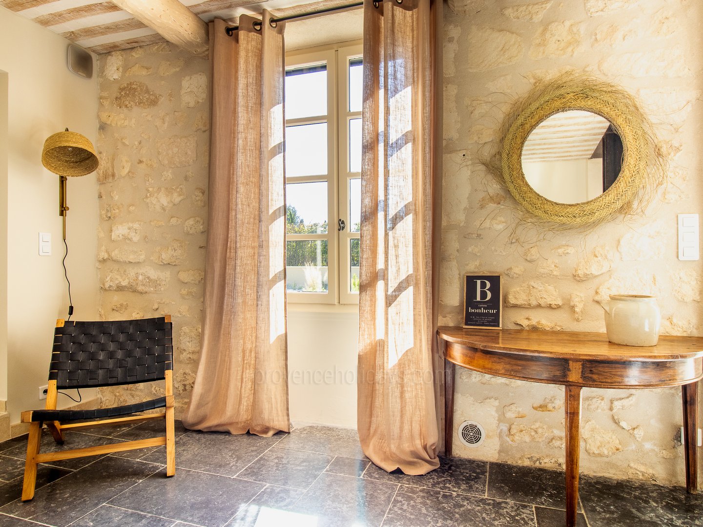 18 - Mazet de Fontvieille: Villa: Bedroom