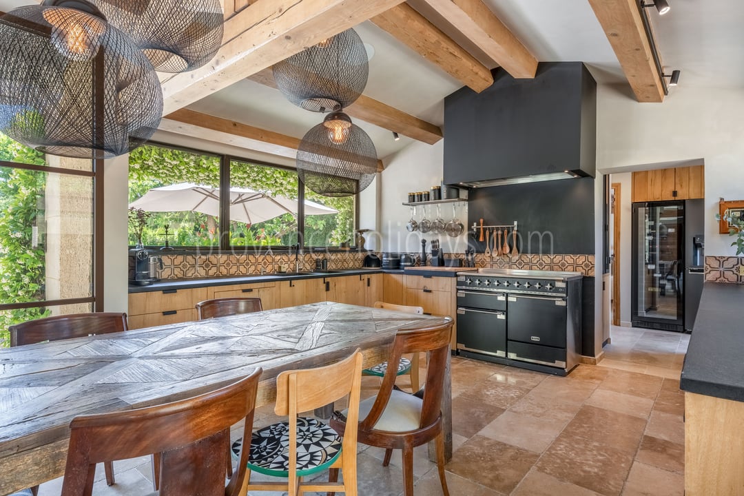 10 - Mas de la Calade: Villa: Interior