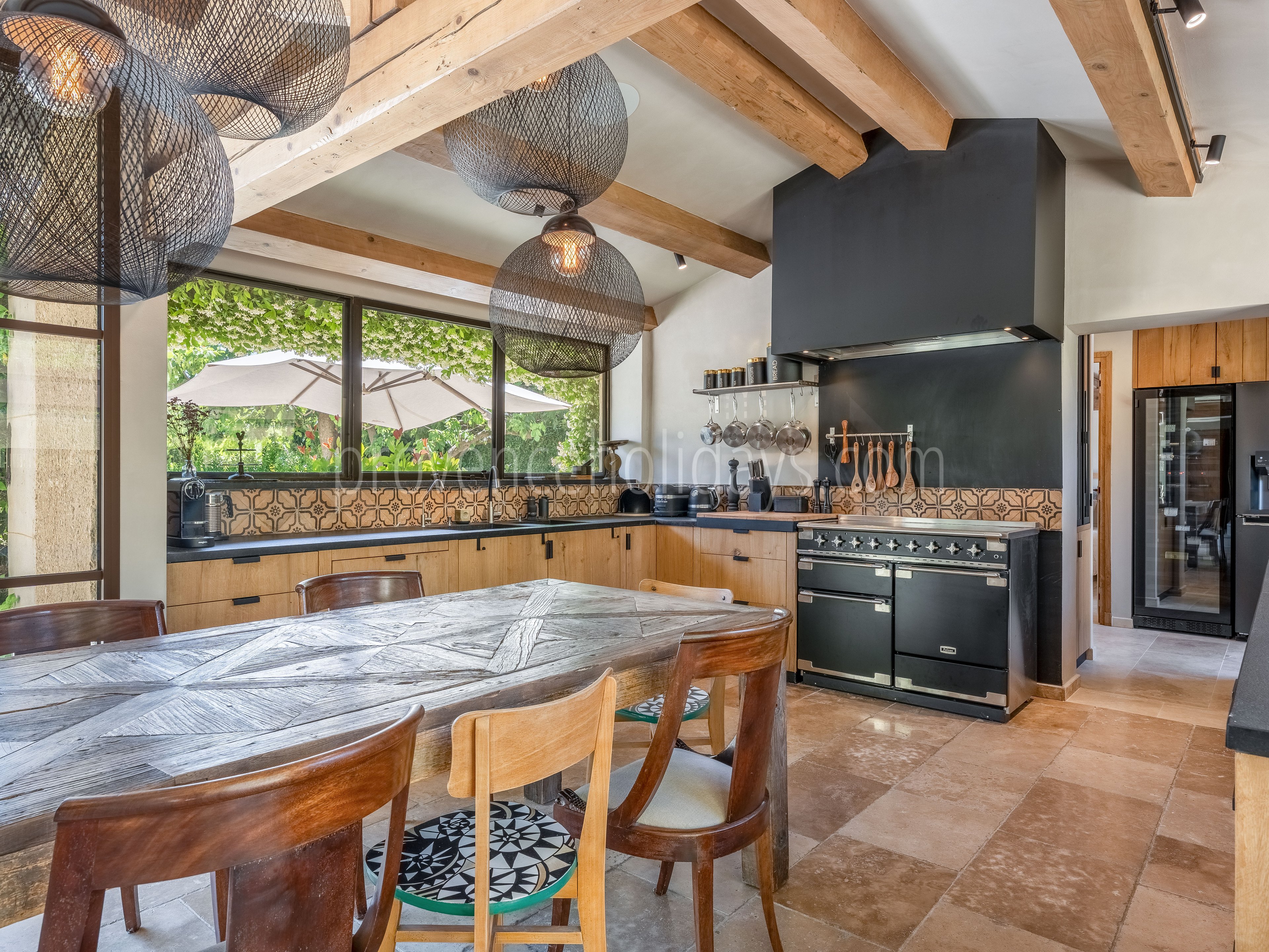 10 - Mas de la Calade: Villa: Interior