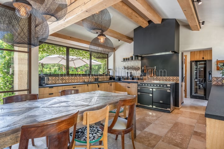 10 - Mas de la Calade: Villa: Interior