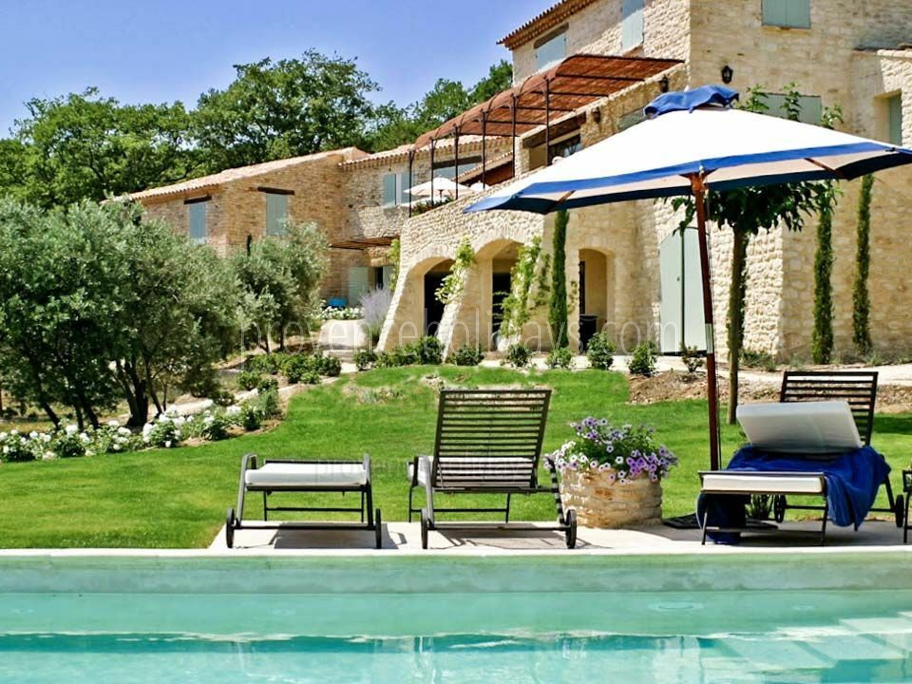5 - Le Mas de Gordes: Villa: Pool