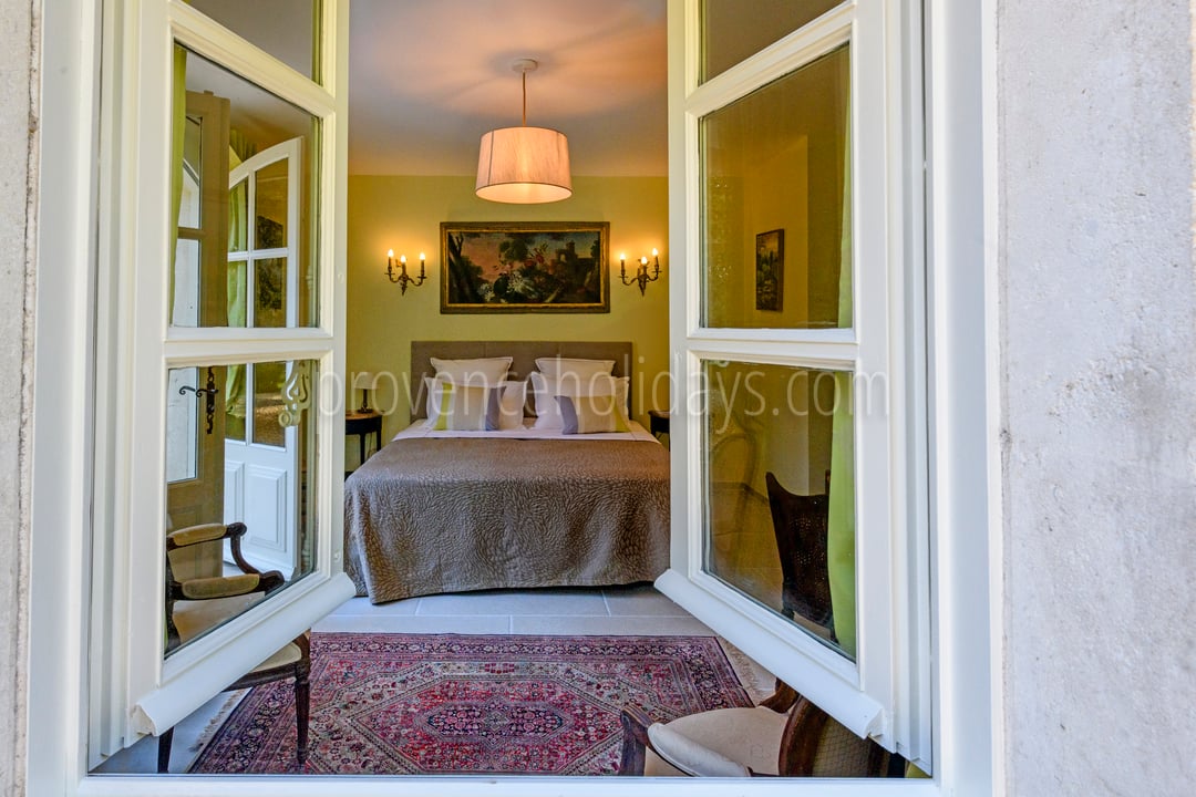 36 - Le Mas des Roses: Villa: Bedroom