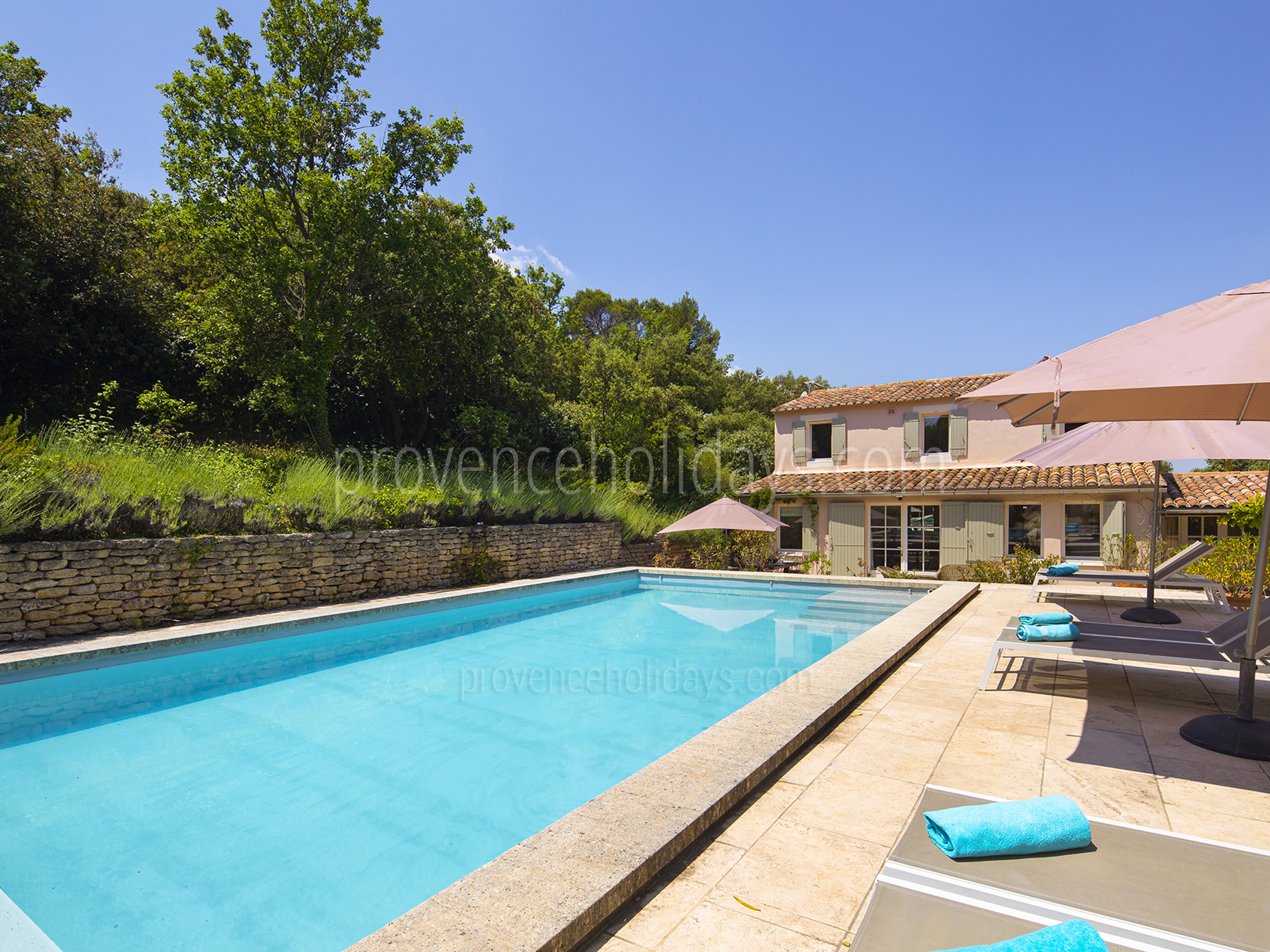 16 - Maison de la Colline: Villa: Pool