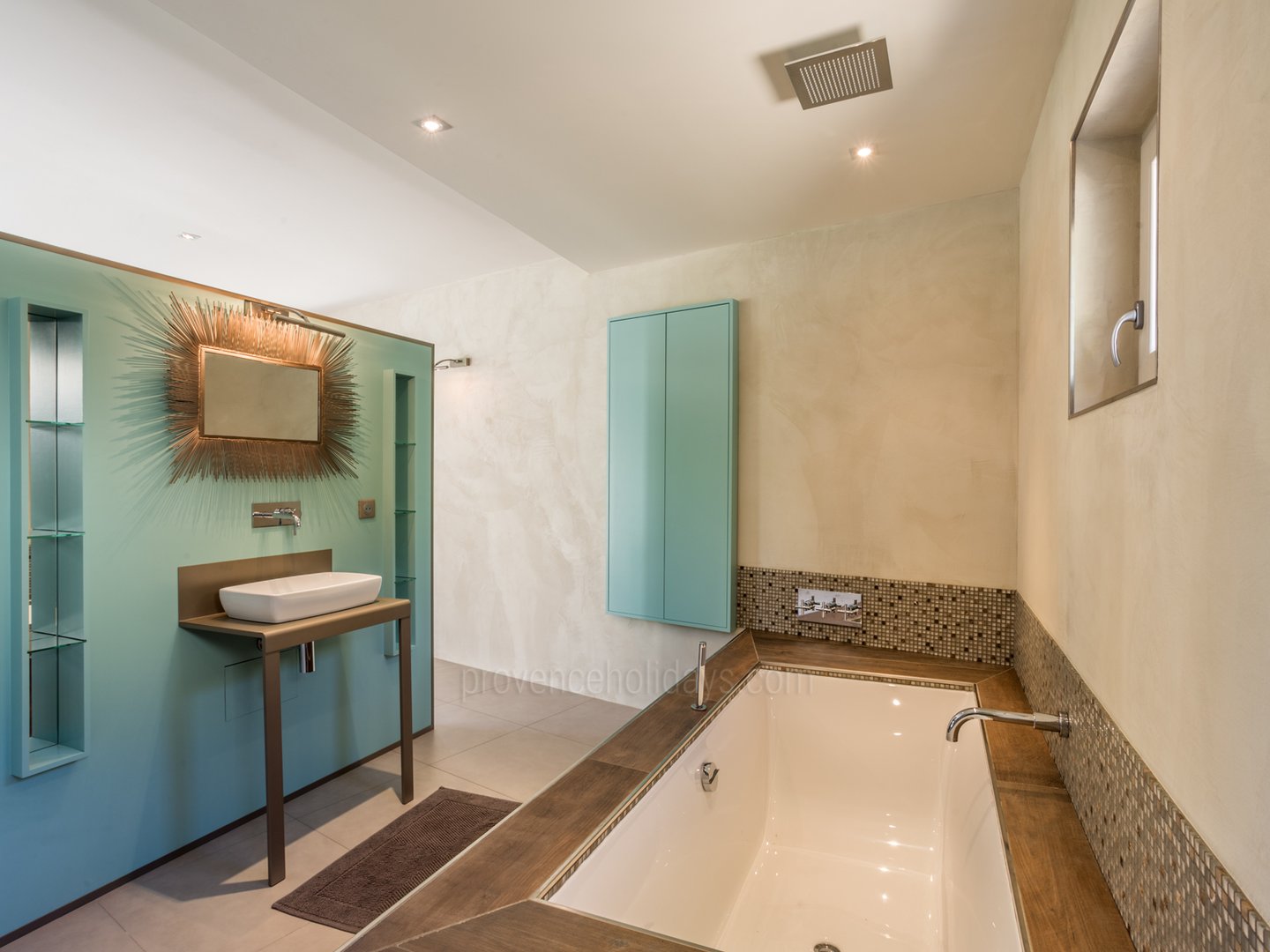 19 - Le Mas du Vallon: Villa: Bathroom
