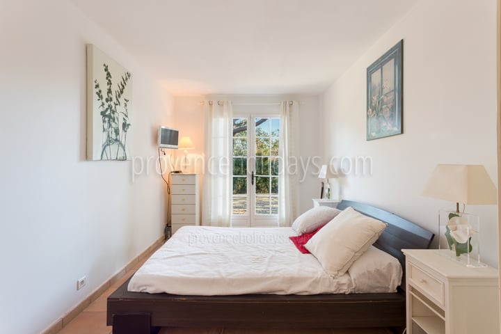 10 - Villa Nartelle: Villa: Bedroom
