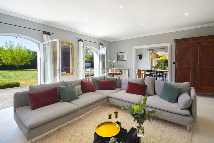 5 - Chez Sarah: Villa: Interior