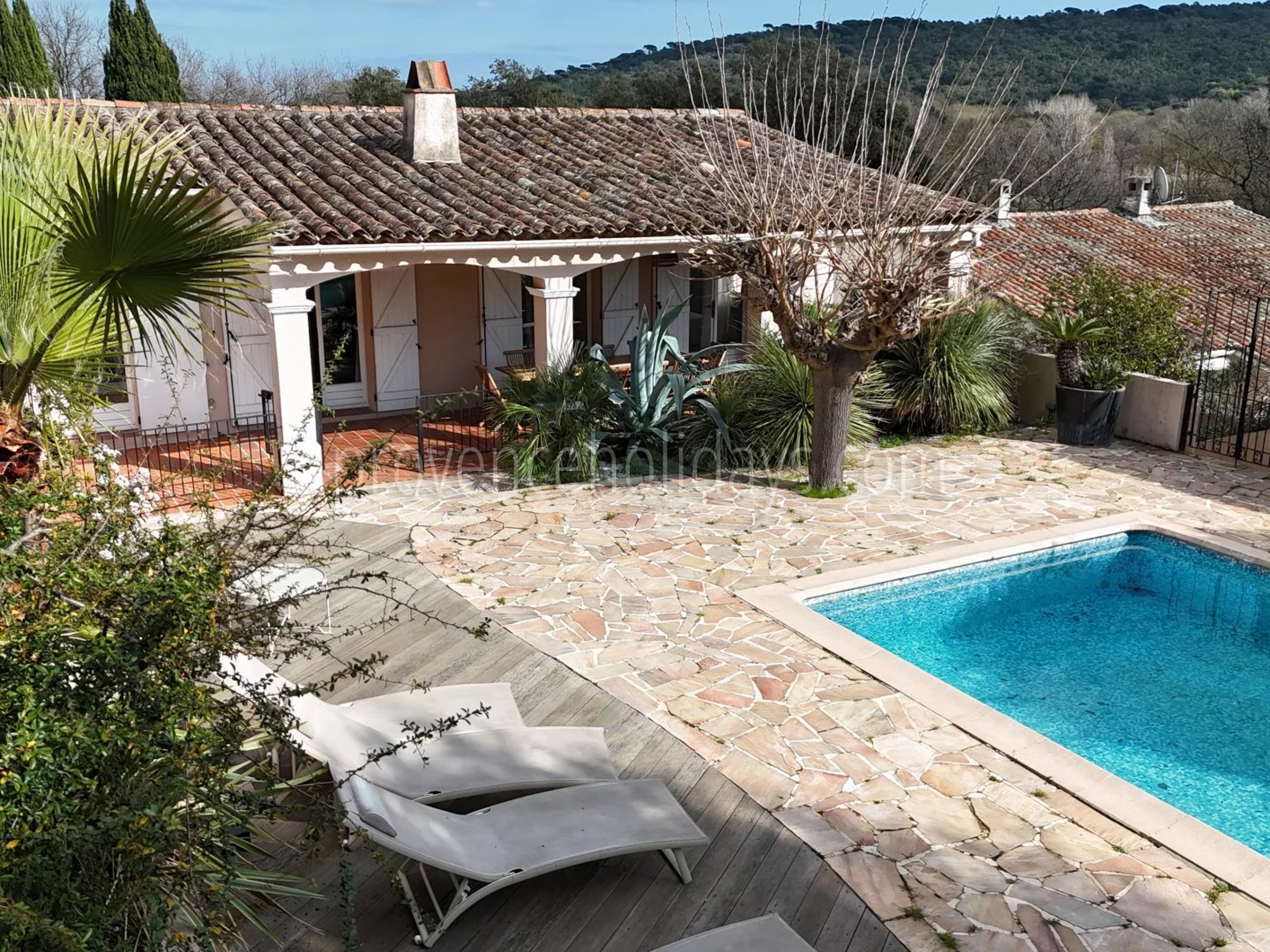 4 - Ruhiges Haus in Gassin: Villa: Pool