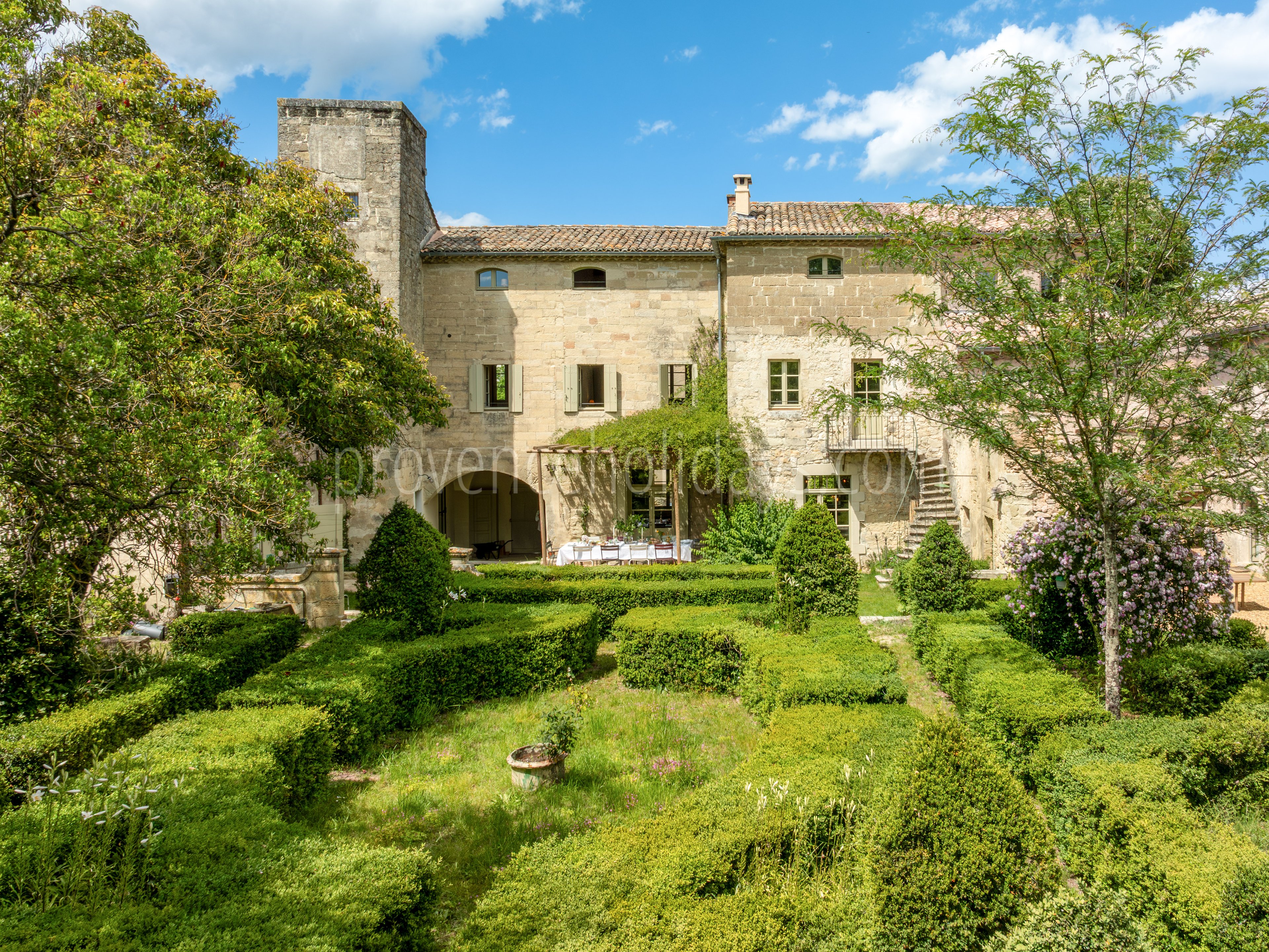5 - Les Vieilles Pierres: Villa: Exterior
