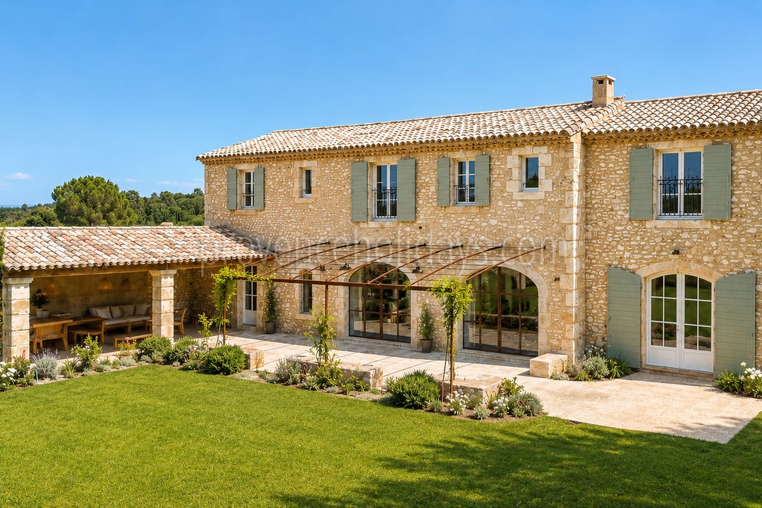 8 - Mas provençal à Eygalières: Villa: Exterior