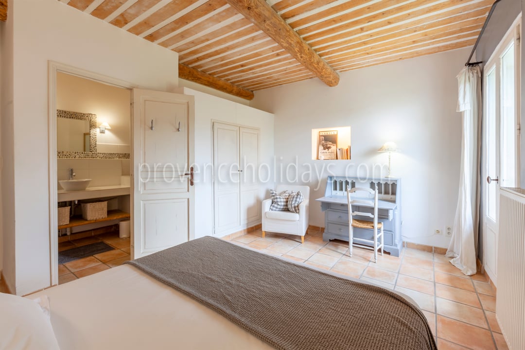 50 - Maison Robion: Villa: Bedroom
