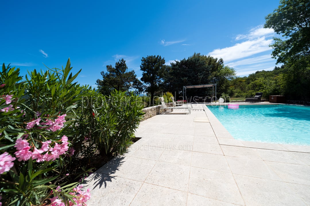 4 - Le Clos du Luberon: Villa: Exterior