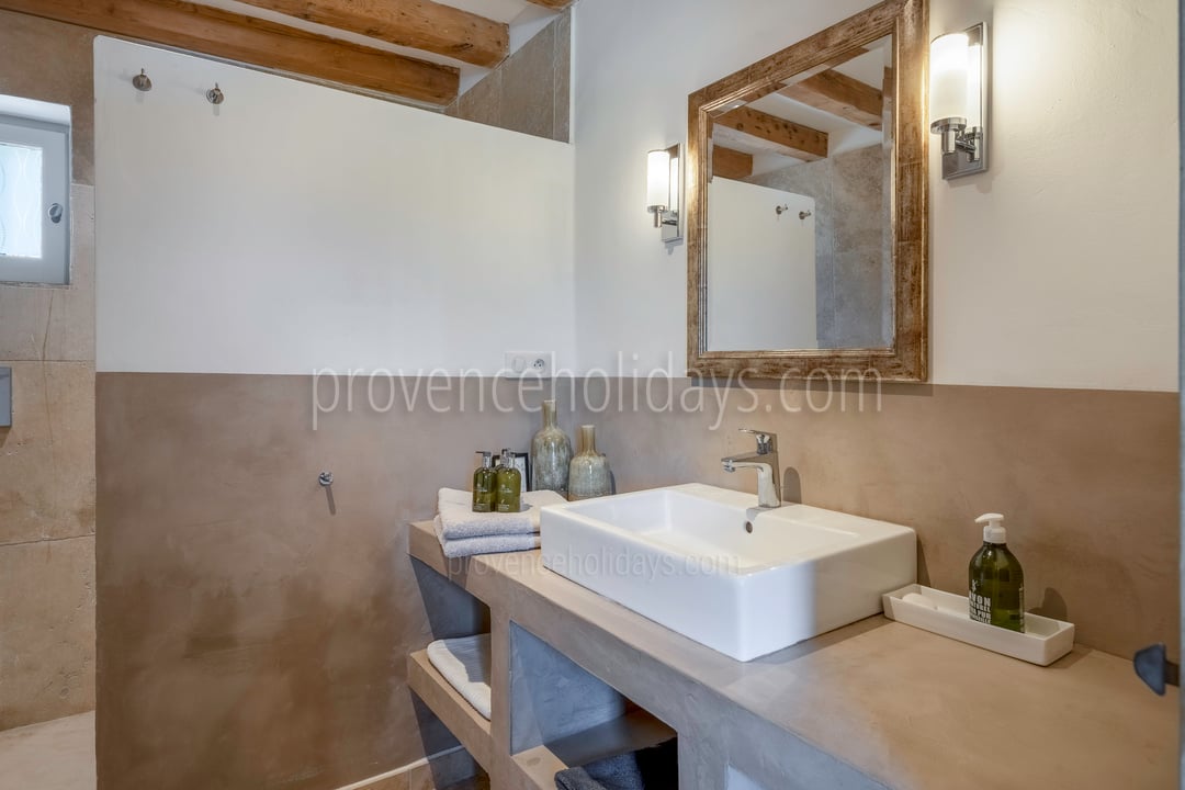 58 - Mas de Saint-Jean: Villa: Bathroom