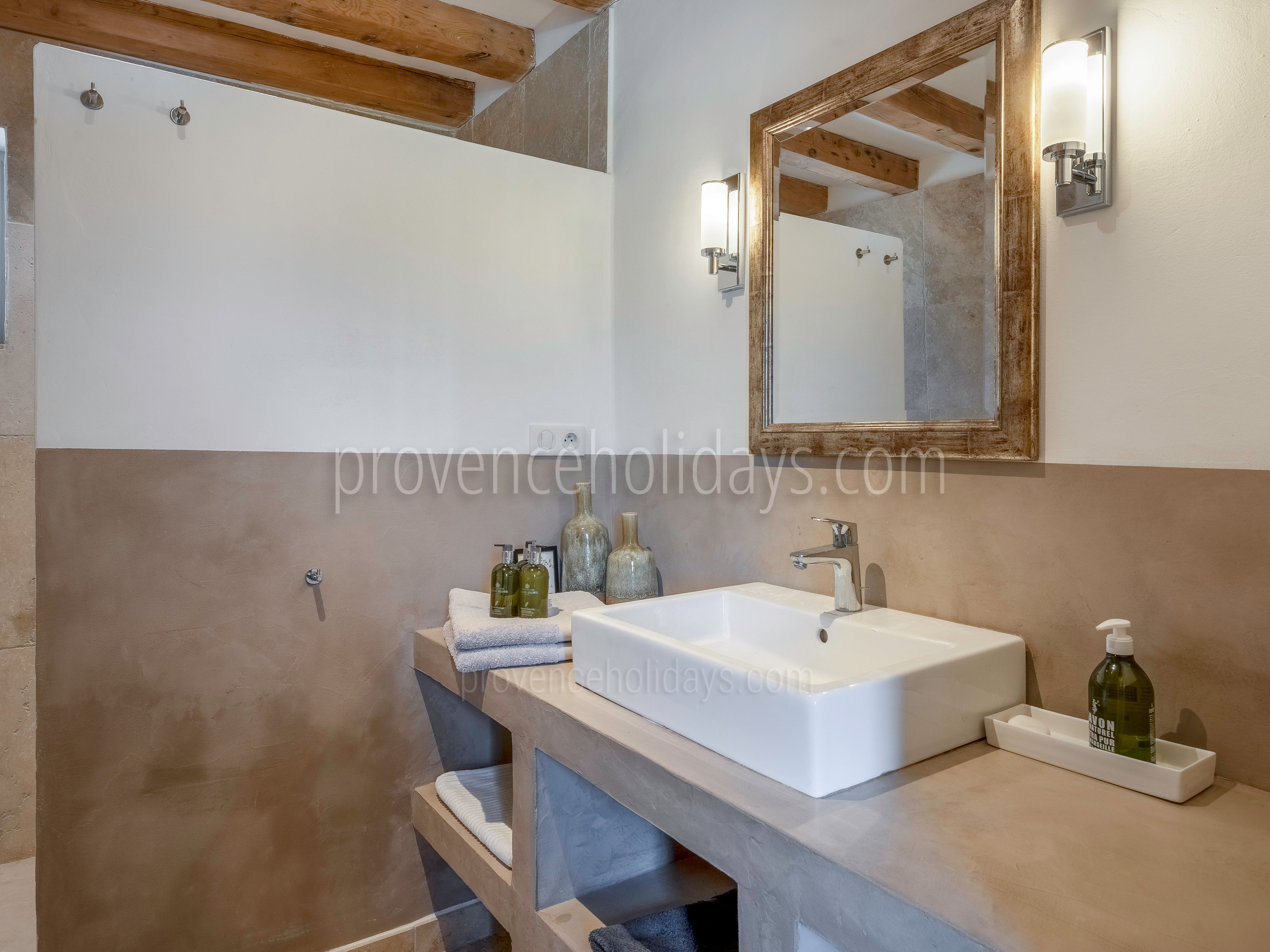 58 - Mas de Saint-Jean: Villa: Bathroom