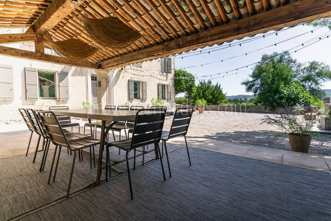 22 - La Bastide des Sources: Villa: Exterior