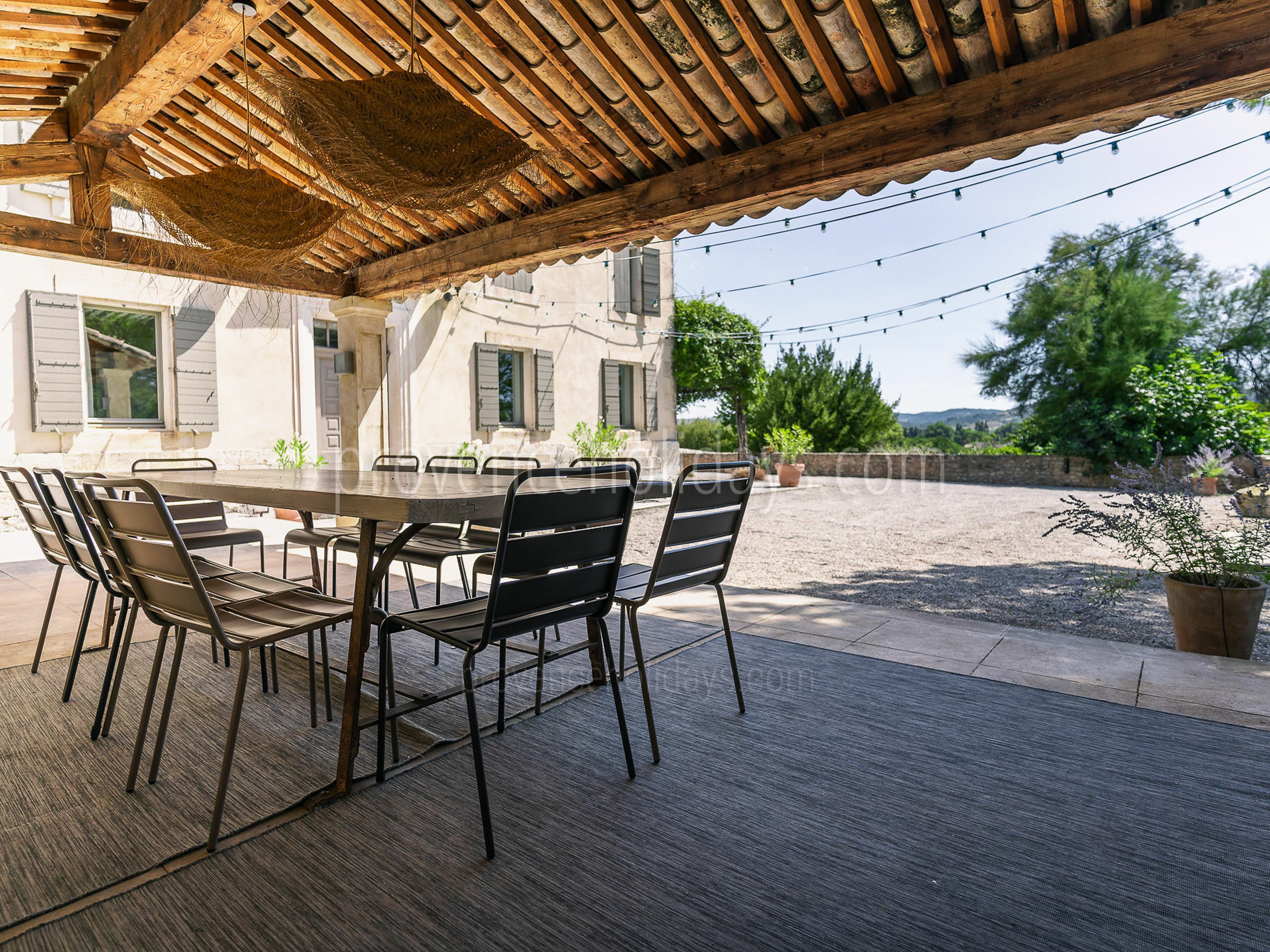 22 - La Bastide des Sources: Villa: Exterior