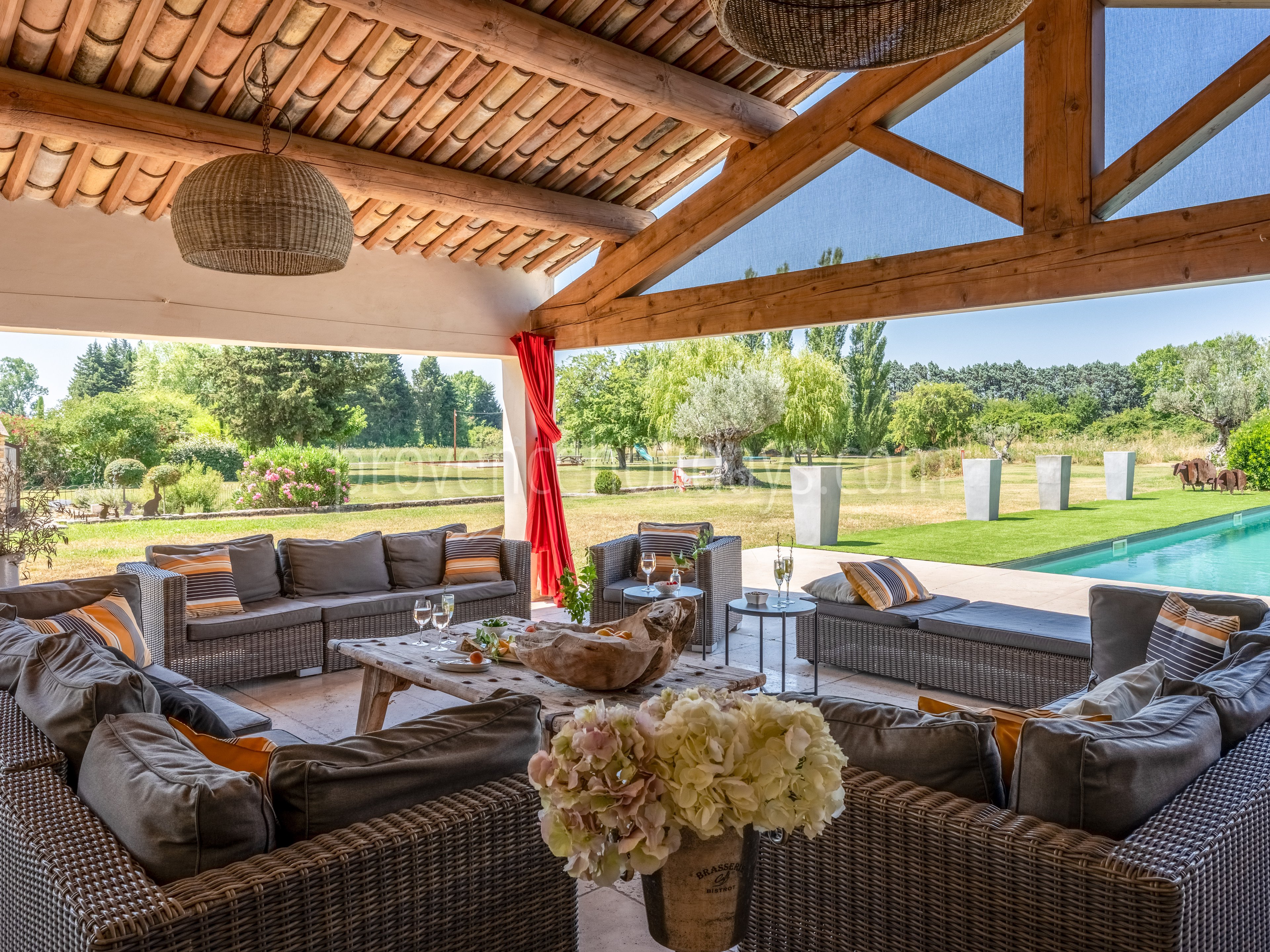 77 - Mas des Vignes: Villa: Exterior