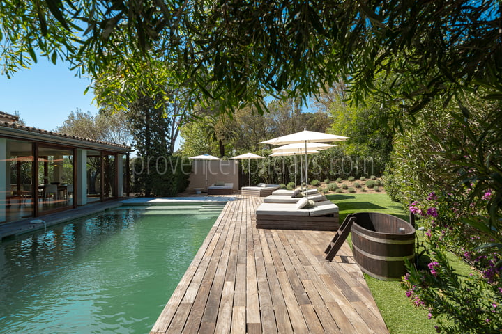 17 - Villa Tahiti: Villa: Pool