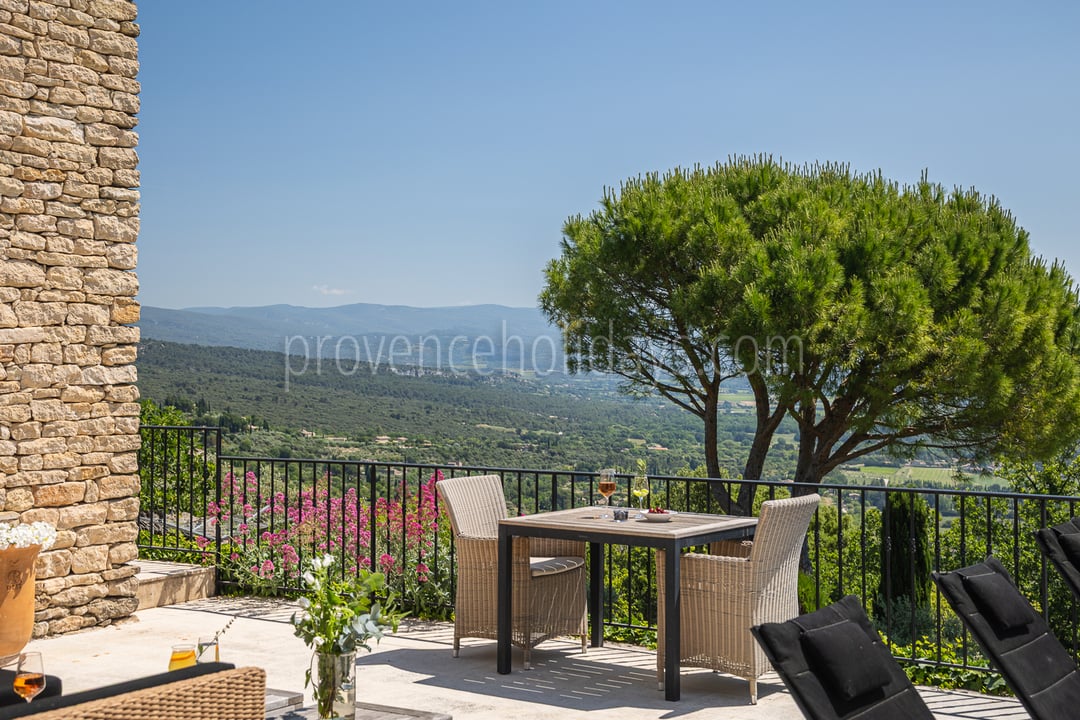 36 - Villa Alta Provence: Villa: Exterior
