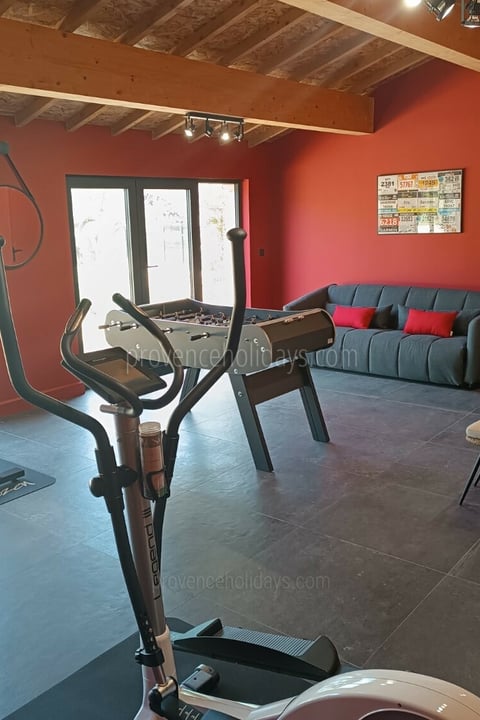 39 - Mas Leonie: Villa: Interior