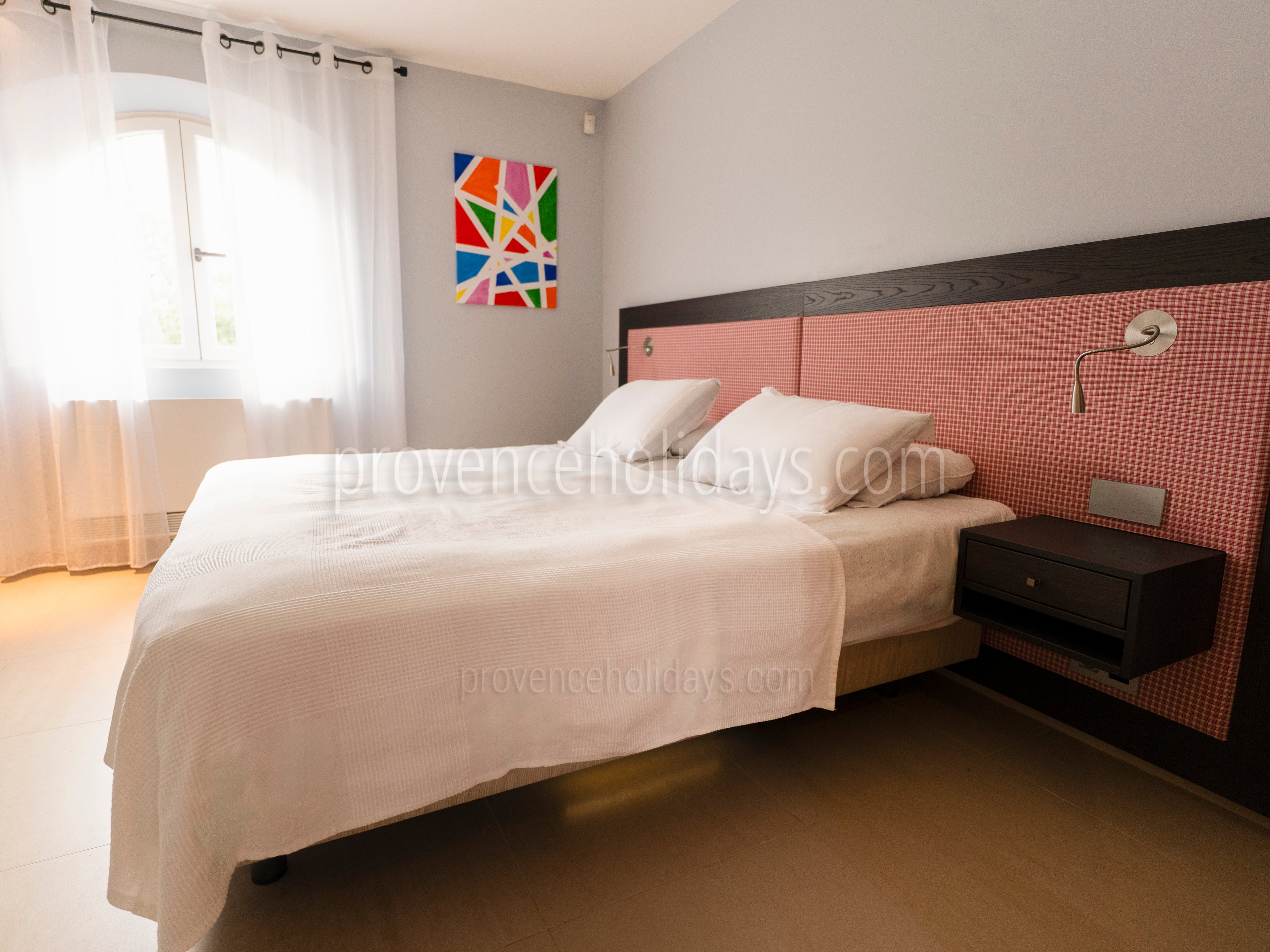 11 - Villa les Lauriers: Villa: Bedroom
