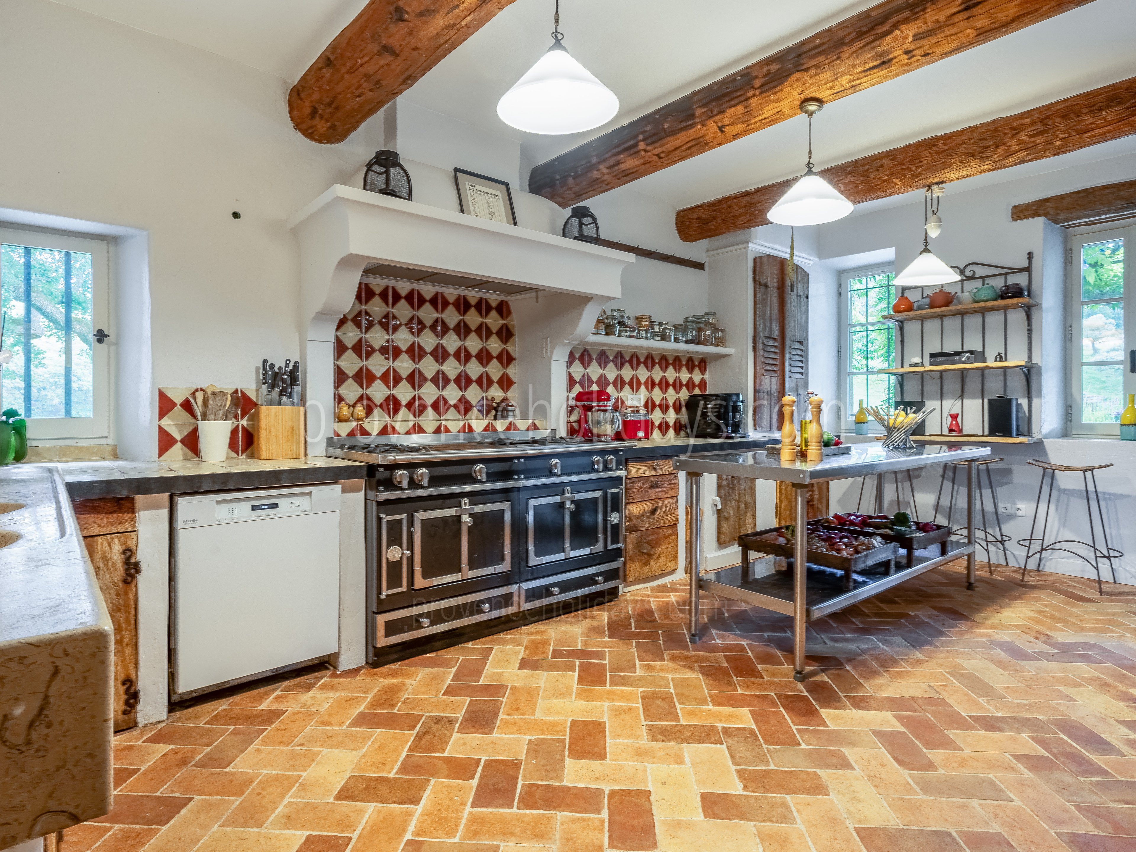 53 - La Bastide Neuve: Villa: Interior