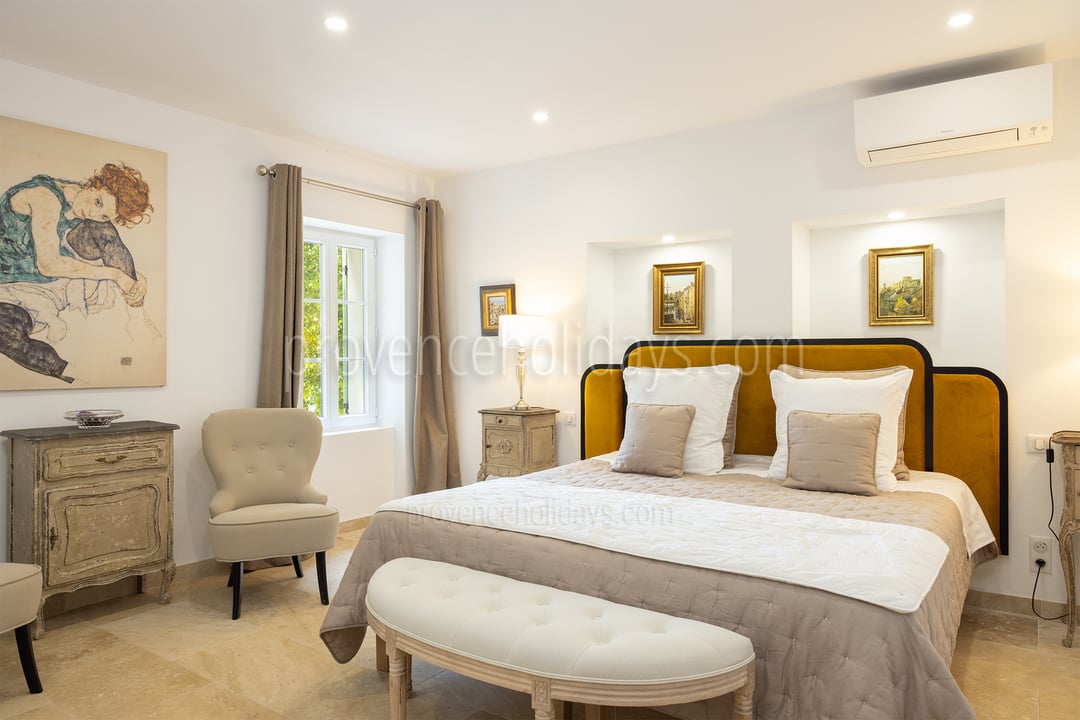 2 - La Bastide Lavande: Villa: Bedroom