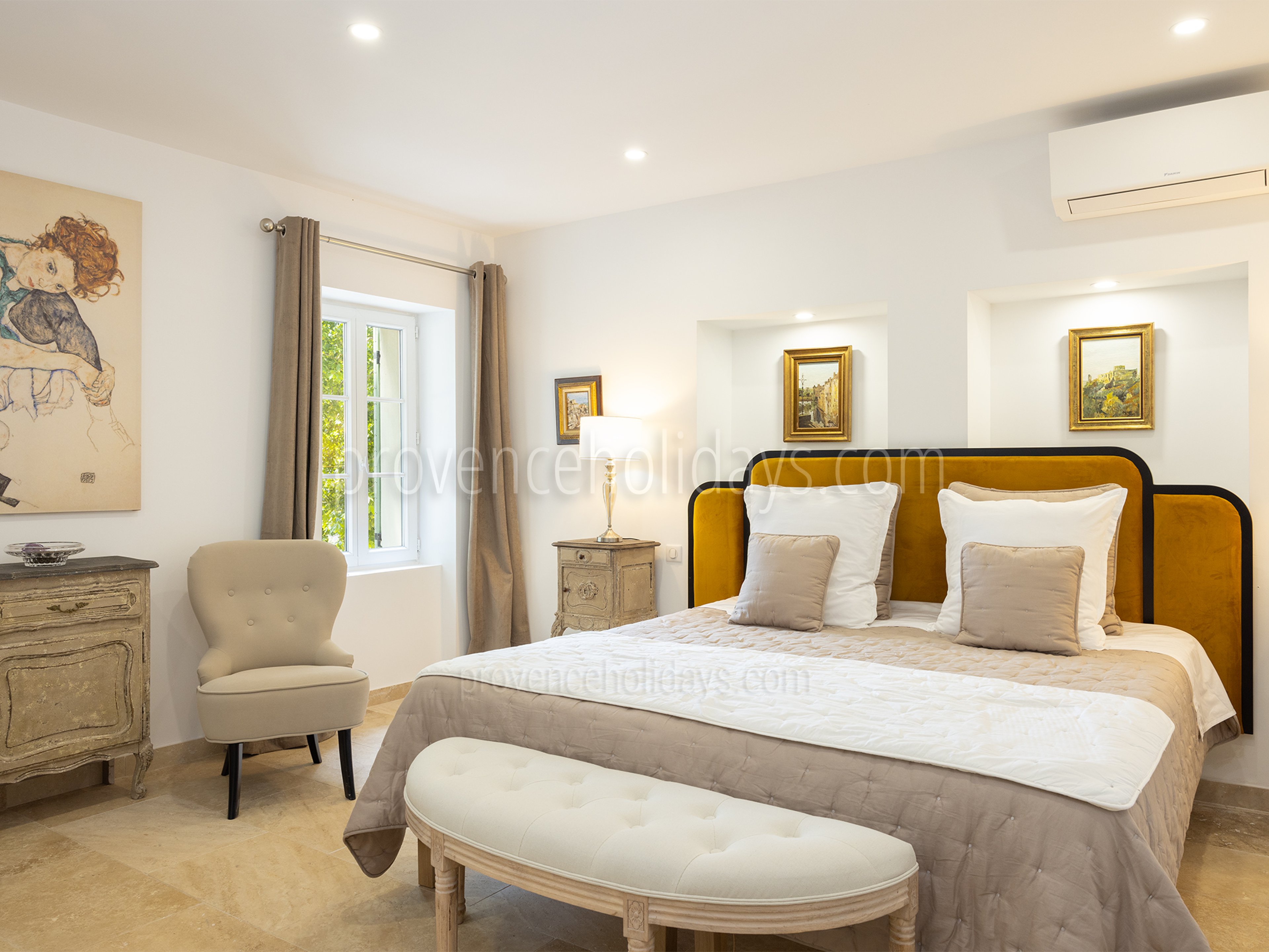 2 - La Bastide Lavande: Villa: Bedroom