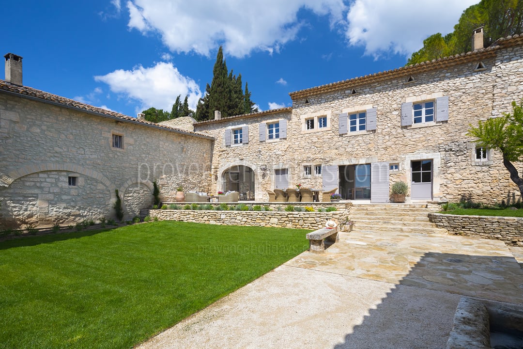 10 - Mas Vaudois: Villa: Exterior