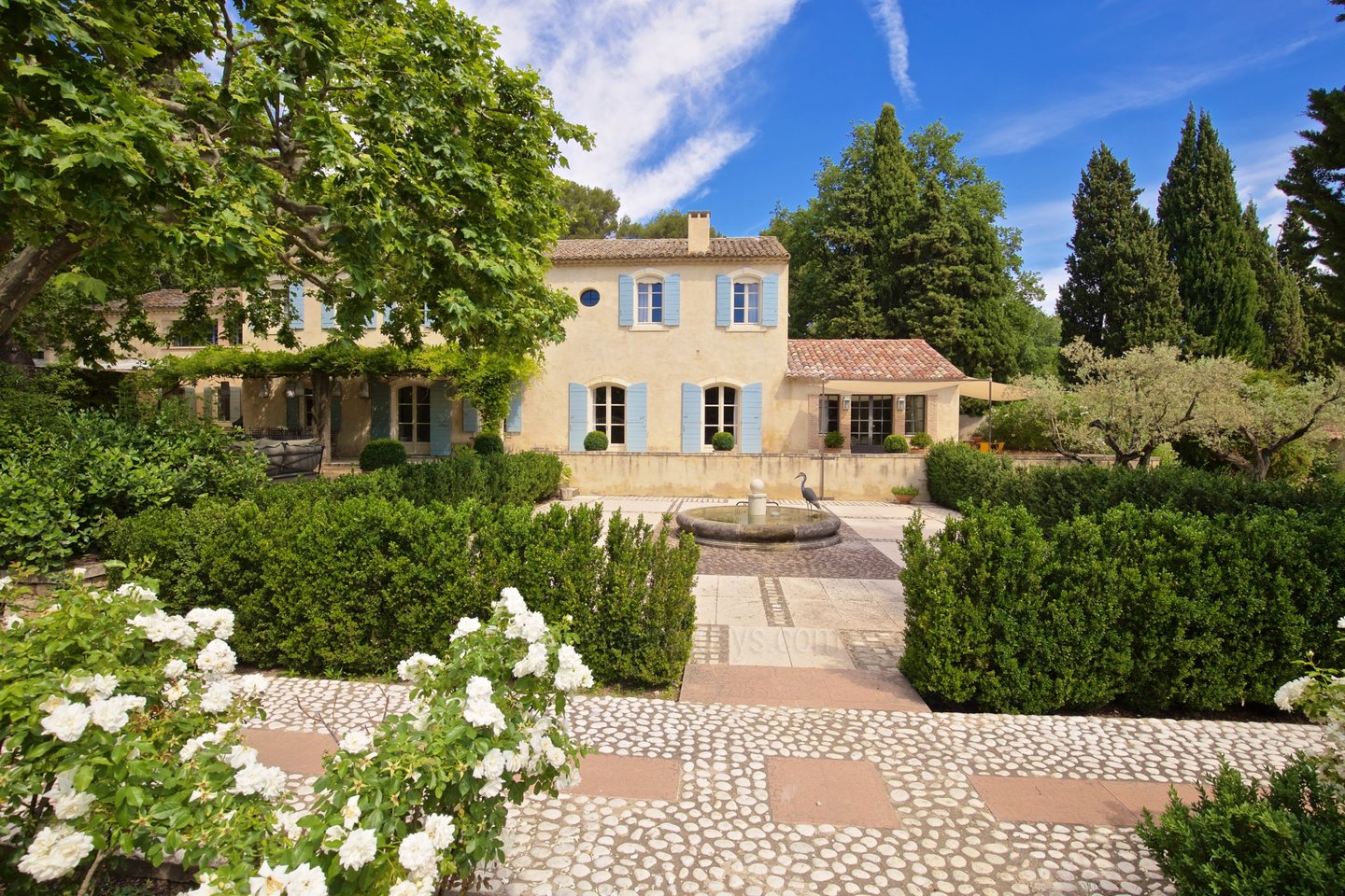 25 - Mas provence: Villa: Exterior