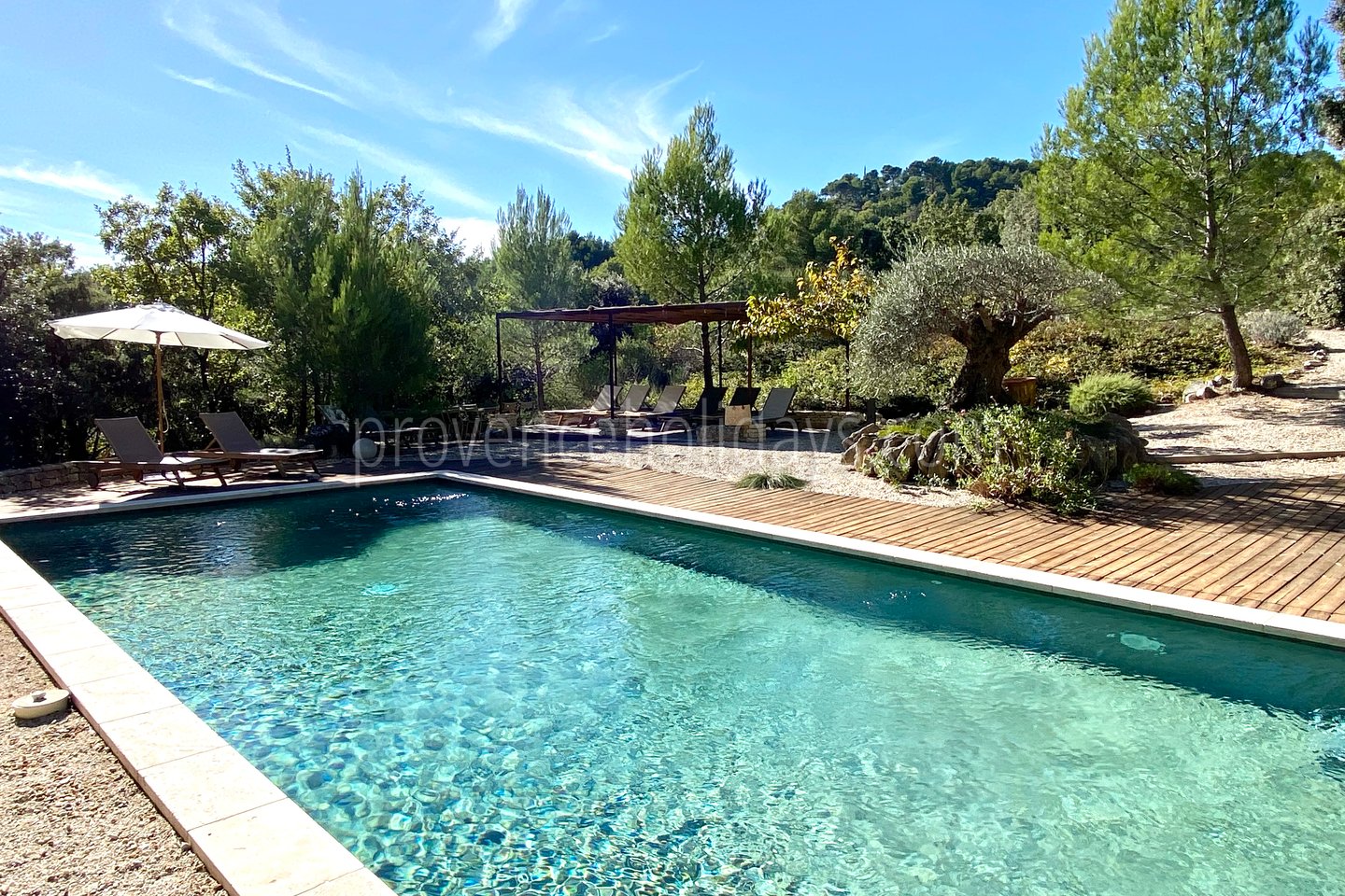4 - Mas des Collines du Luberon: Villa: Pool
