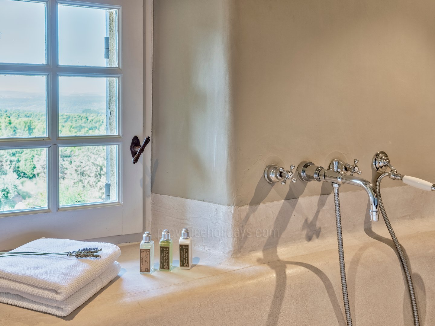70 - Domaine de la Sainte Victoire: Villa: Bathroom